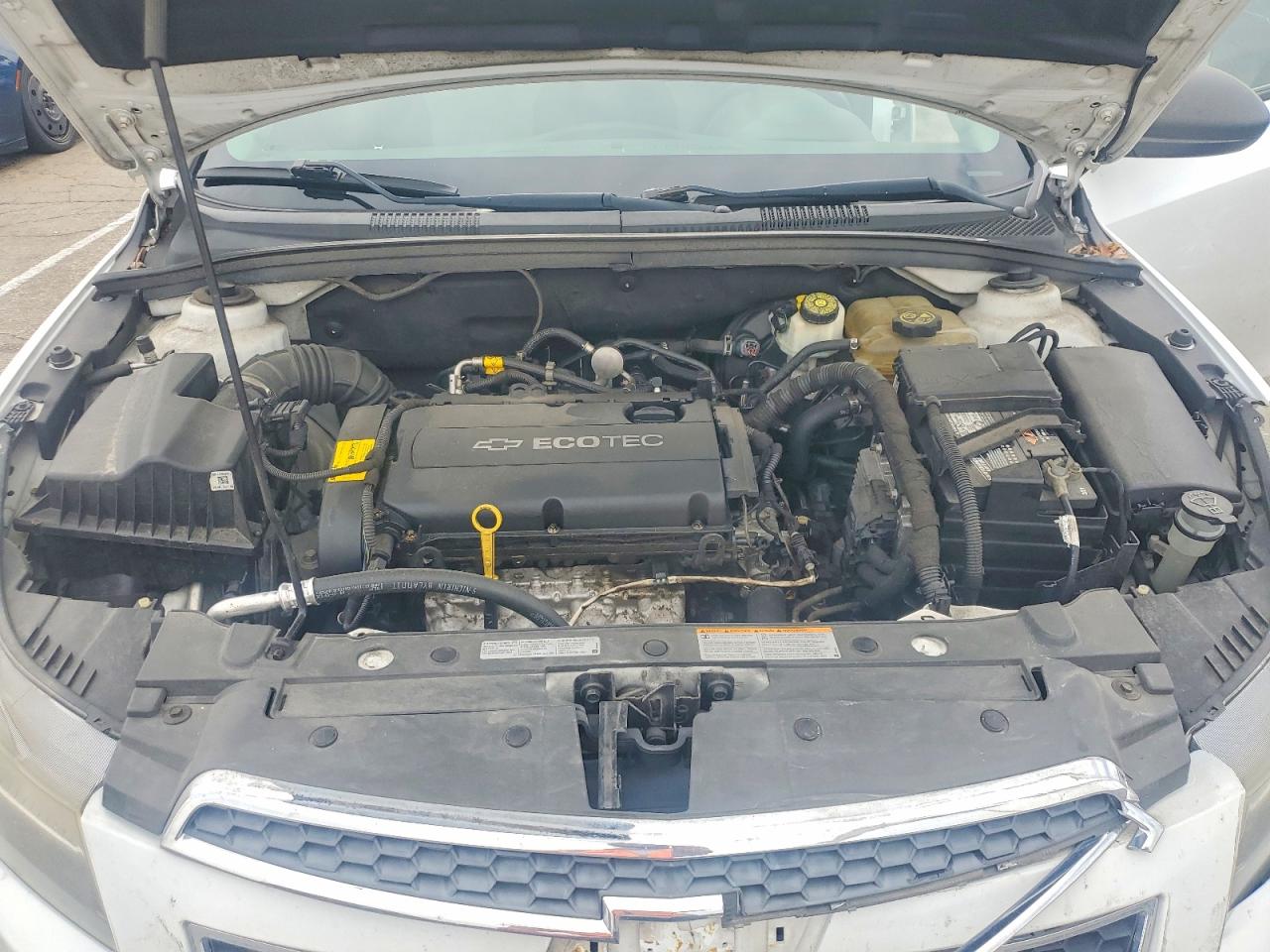 2013 Chevrolet Cruze Ls White vin: 1G1PA5SH9D7163294