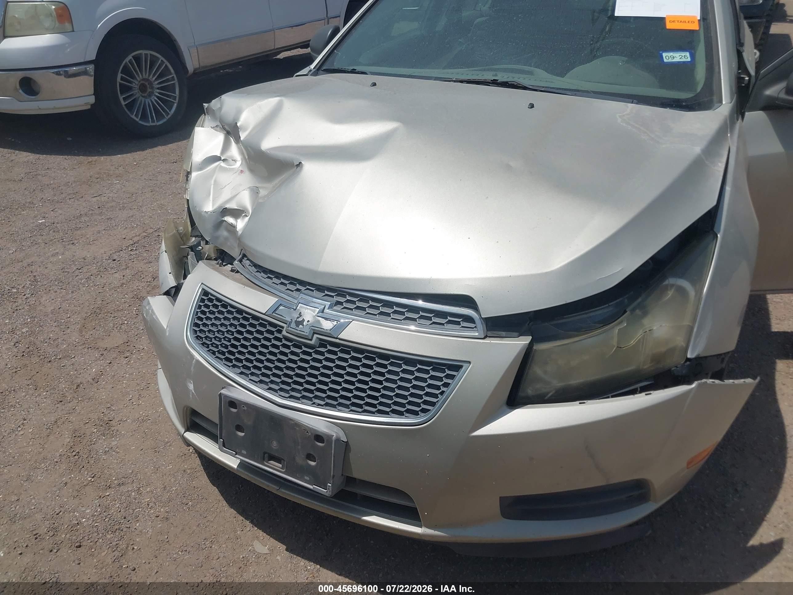 2013 Chevrolet Cruze Ls Auto Коричневый vin: 1G1PA5SH9D7169371