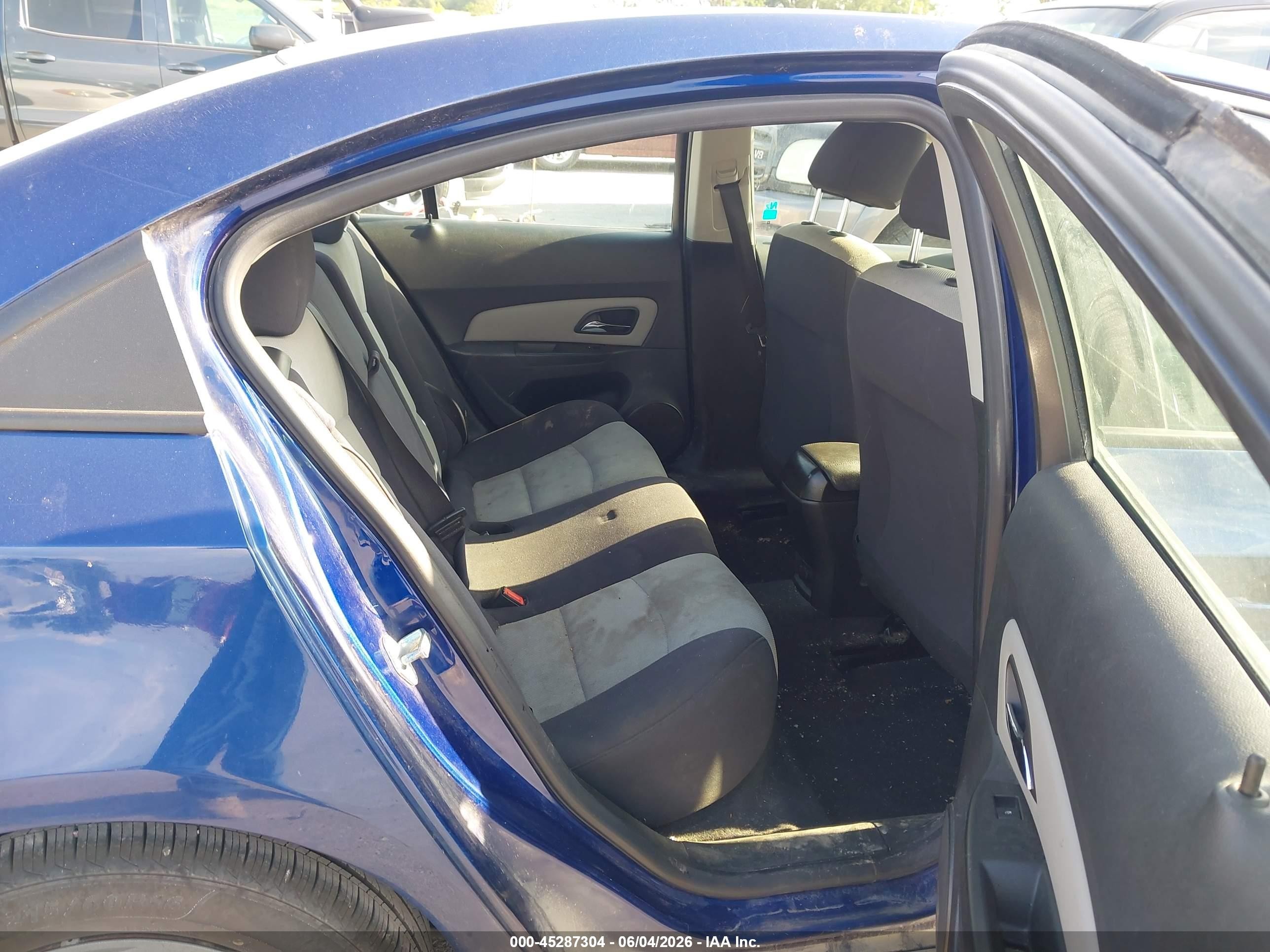 2013 Chevrolet Cruze Ls Auto Blue vin: 1G1PA5SH9D7261919