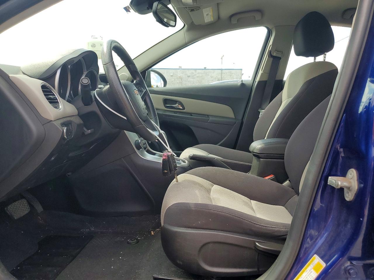 2013 Chevrolet Cruze Ls Blue vin: 1G1PA5SH9D7297903