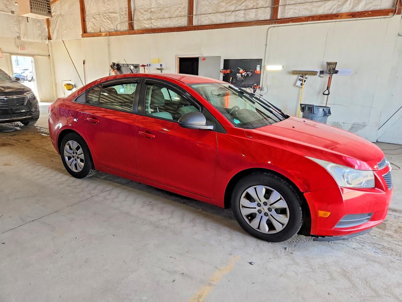 2014 Chevrolet Cruze Ls Красный vin: 1G1PA5SH9E7117983