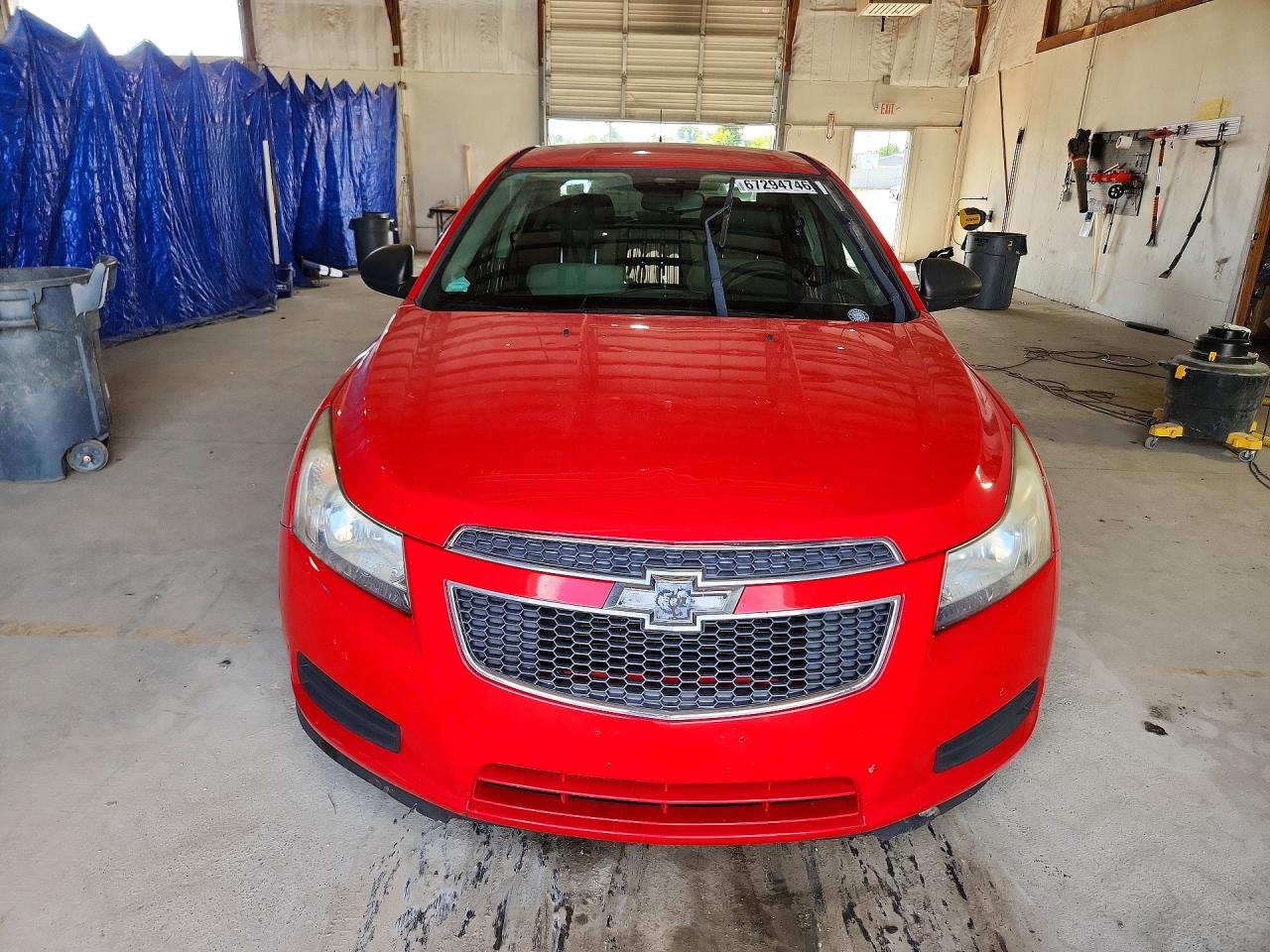 2014 Chevrolet Cruze Ls Красный vin: 1G1PA5SH9E7117983
