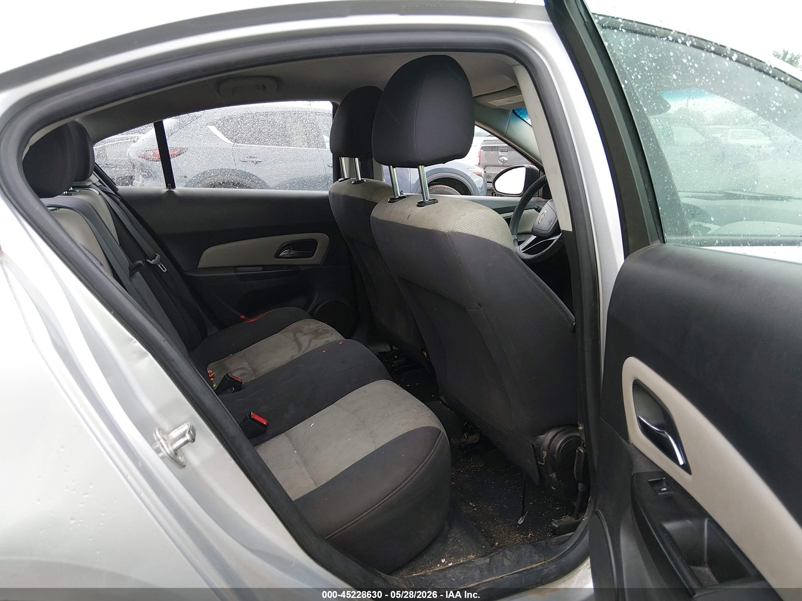 2014 Chevrolet Cruze Ls Auto Silver vin: 1G1PA5SH9E7167802