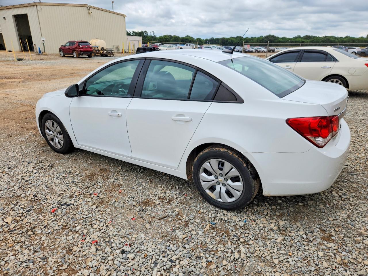 2014 Chevrolet Cruze Ls White vin: 1G1PA5SH9E7198127