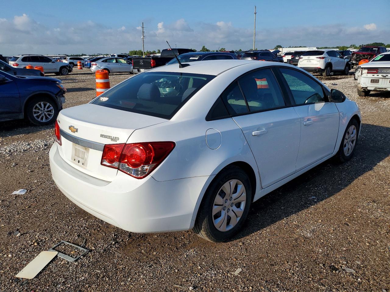 2014 Chevrolet Cruze Ls White vin: 1G1PA5SH9E7269990