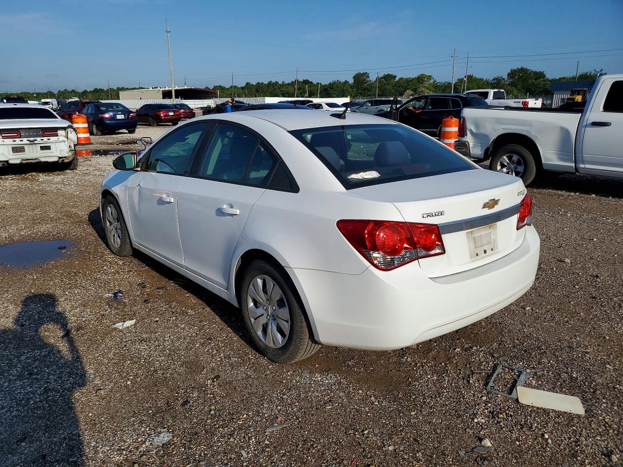 2014 Chevrolet Cruze Ls White vin: 1G1PA5SH9E7269990