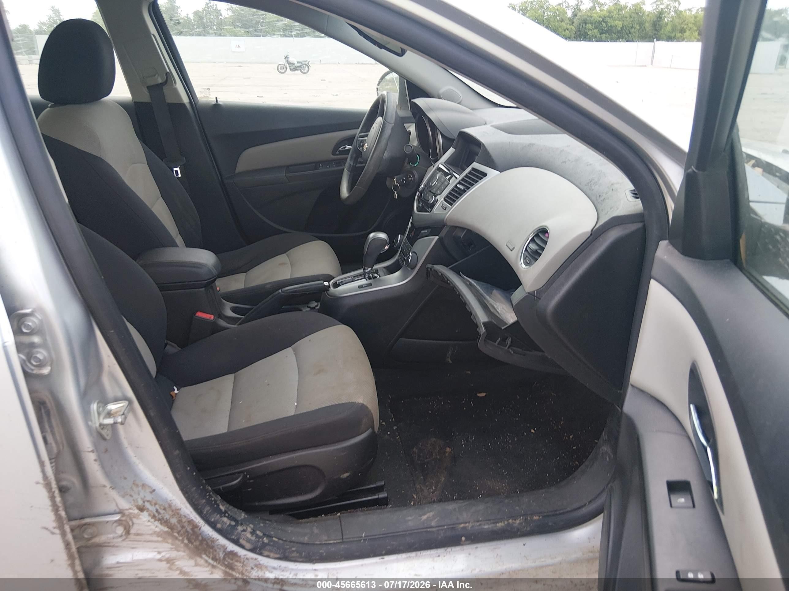 2015 Chevrolet Cruze Ls Auto Silver vin: 1G1PA5SH9F7299430