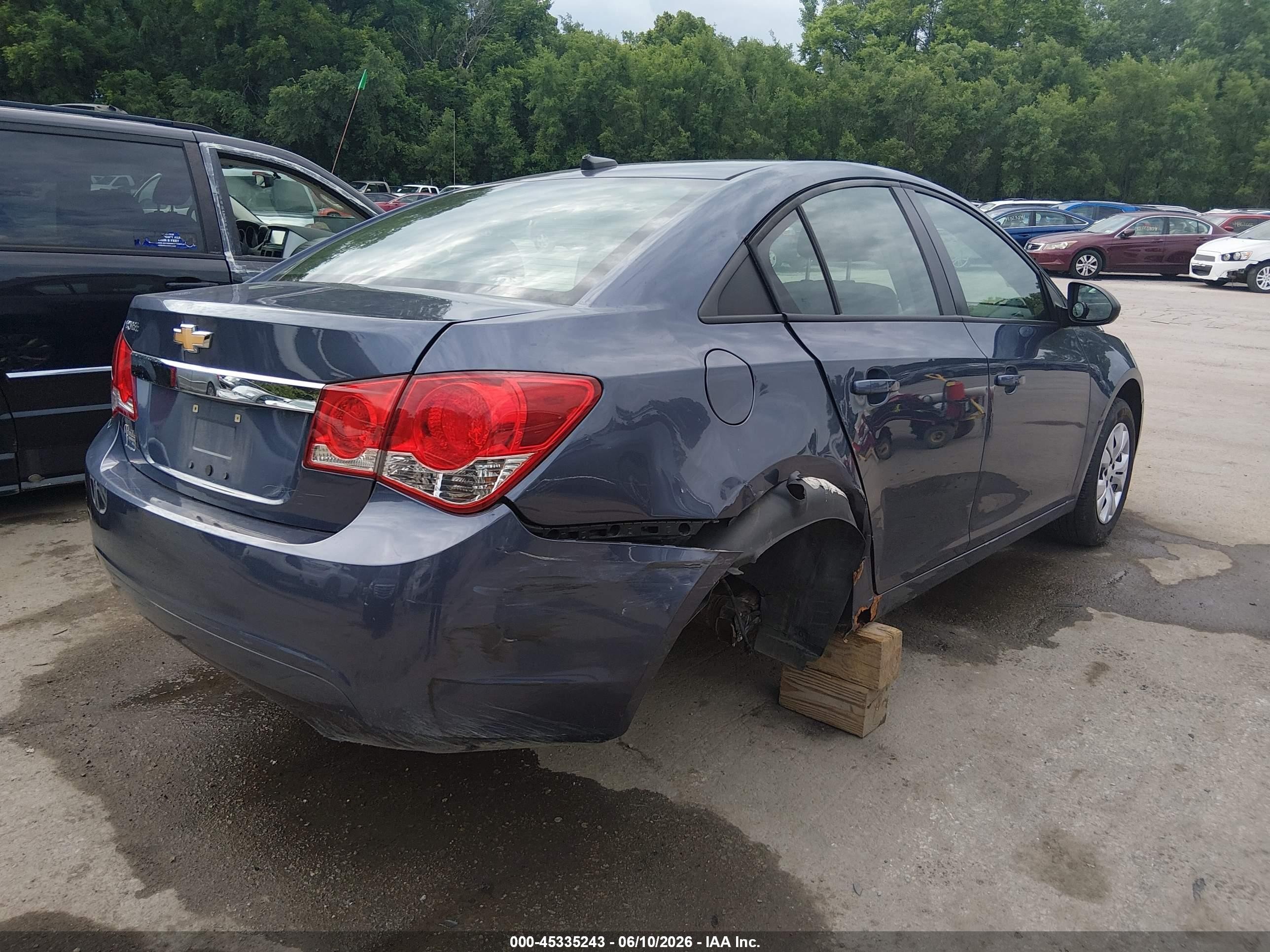 2013 Chevrolet Cruze Ls Auto Gray vin: 1G1PA5SHXD7207660