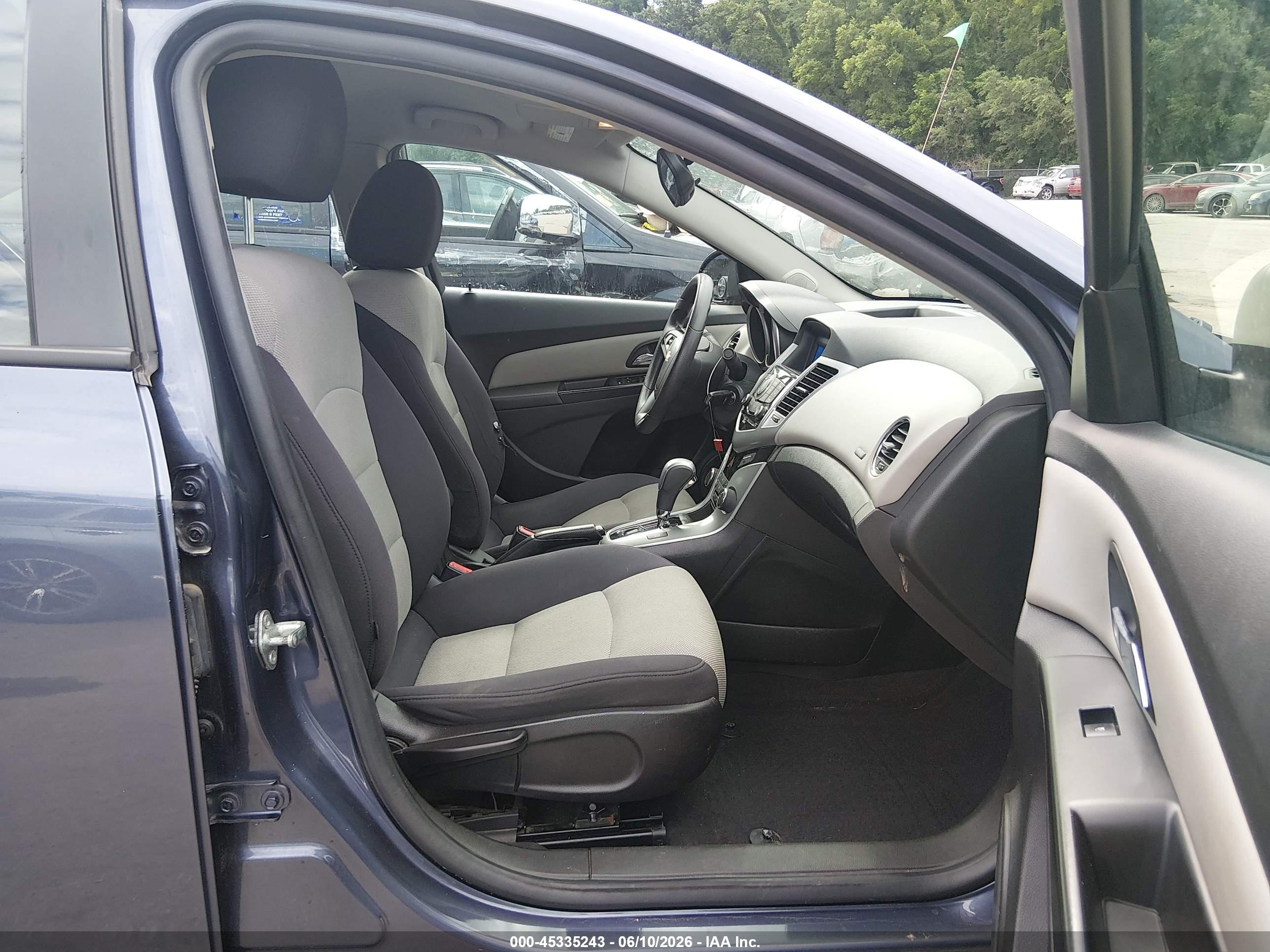 2013 Chevrolet Cruze Ls Auto Gray vin: 1G1PA5SHXD7207660
