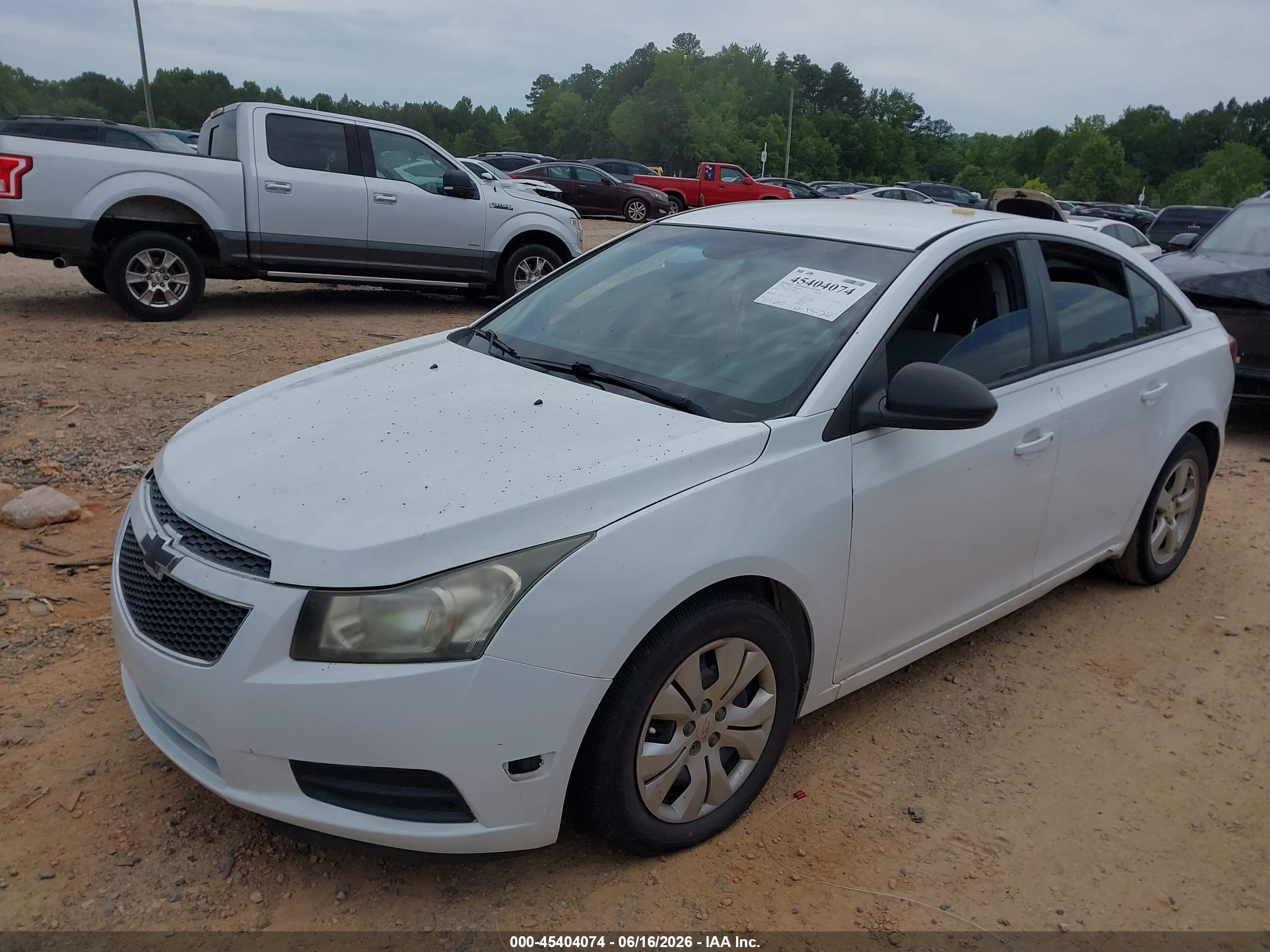 2014 Chevrolet Cruze Ls Auto White vin: 1G1PA5SHXE7226405