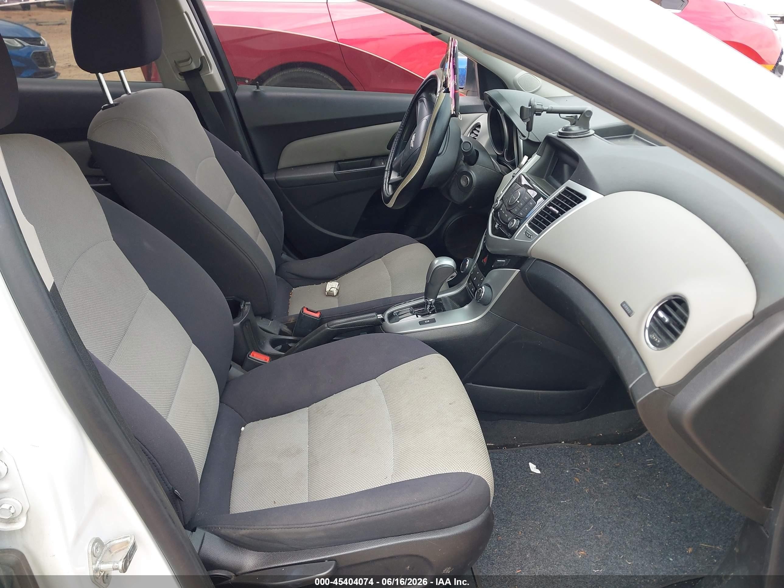 2014 Chevrolet Cruze Ls Auto White vin: 1G1PA5SHXE7226405