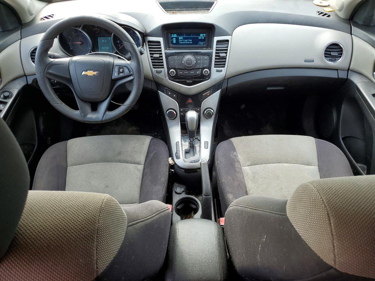 2014 Chevrolet Cruze Ls Silver vin: 1G1PA5SHXE7254544