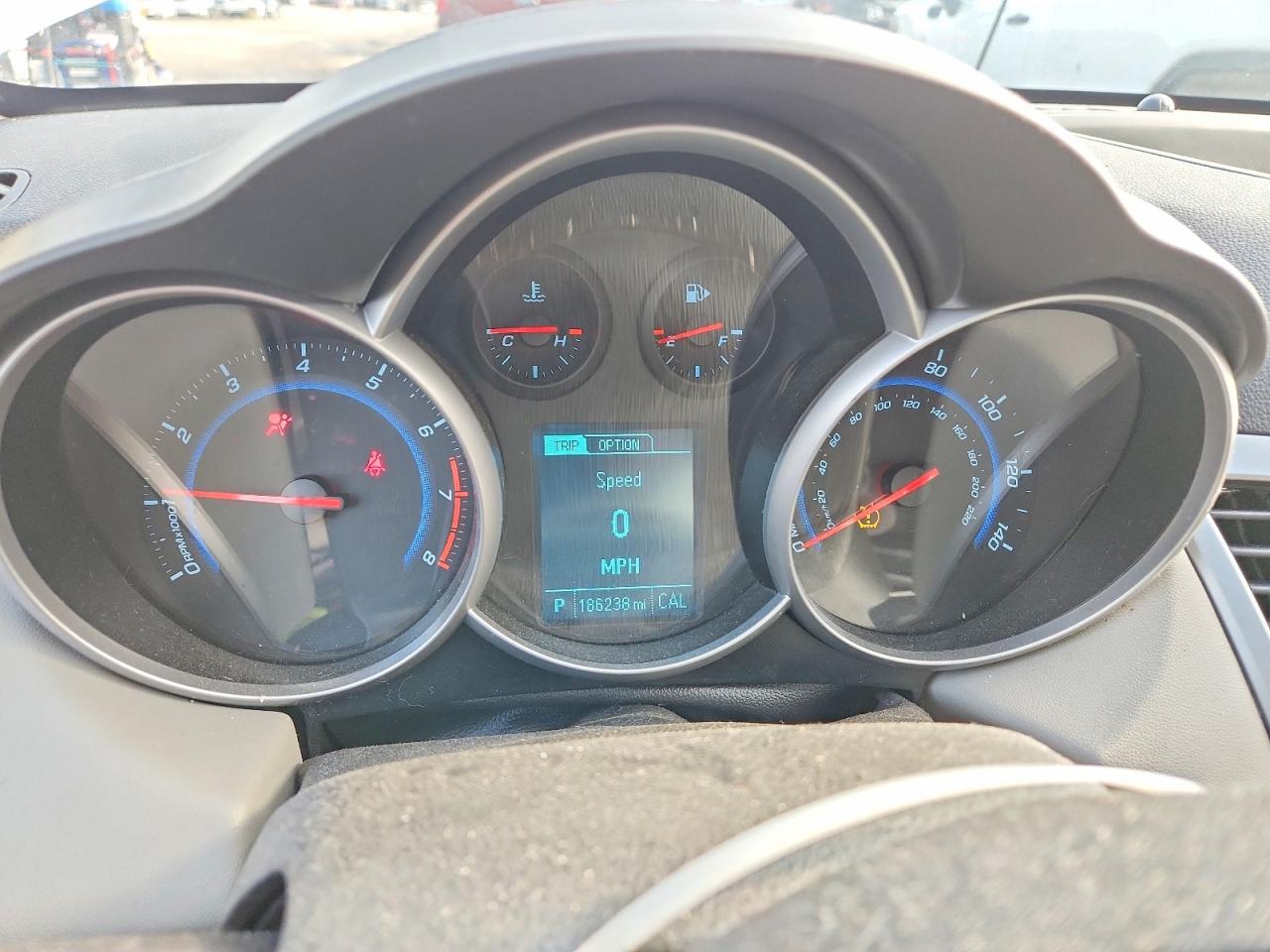 2014 Chevrolet Cruze Ls White vin: 1G1PA5SHXE7285180