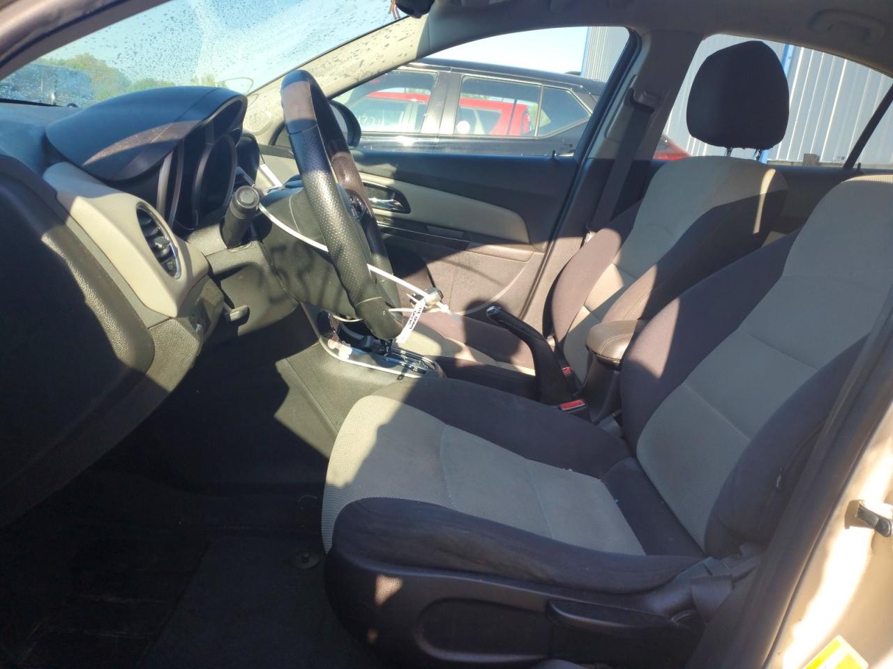2014 Chevrolet Cruze Ls Beige vin: 1G1PA5SHXE7333339