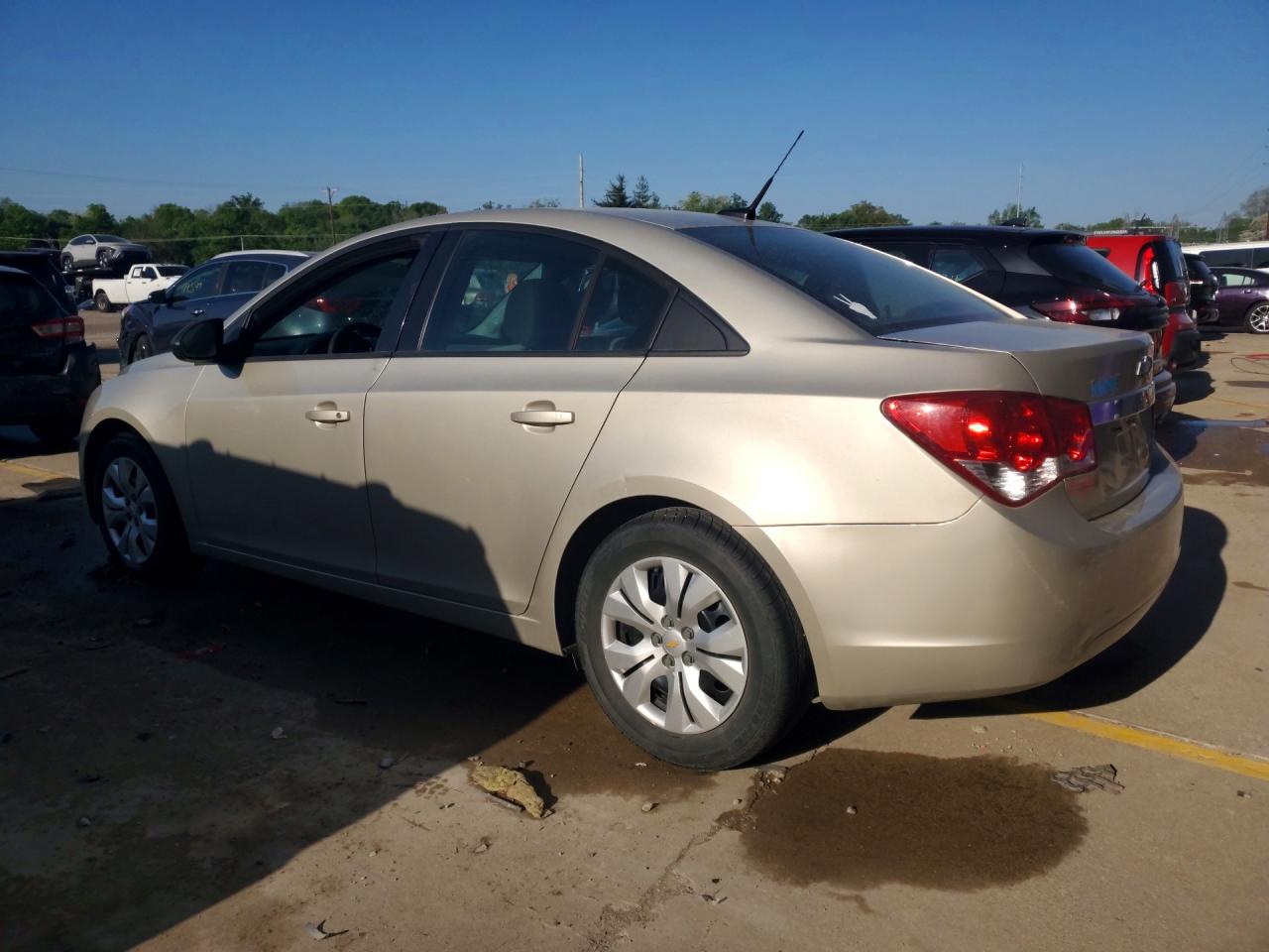 2014 Chevrolet Cruze Ls Beige vin: 1G1PA5SHXE7333339