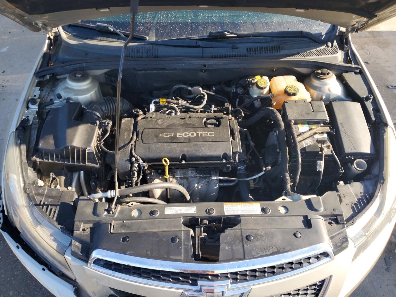 2014 Chevrolet Cruze Ls Beige vin: 1G1PA5SHXE7333339