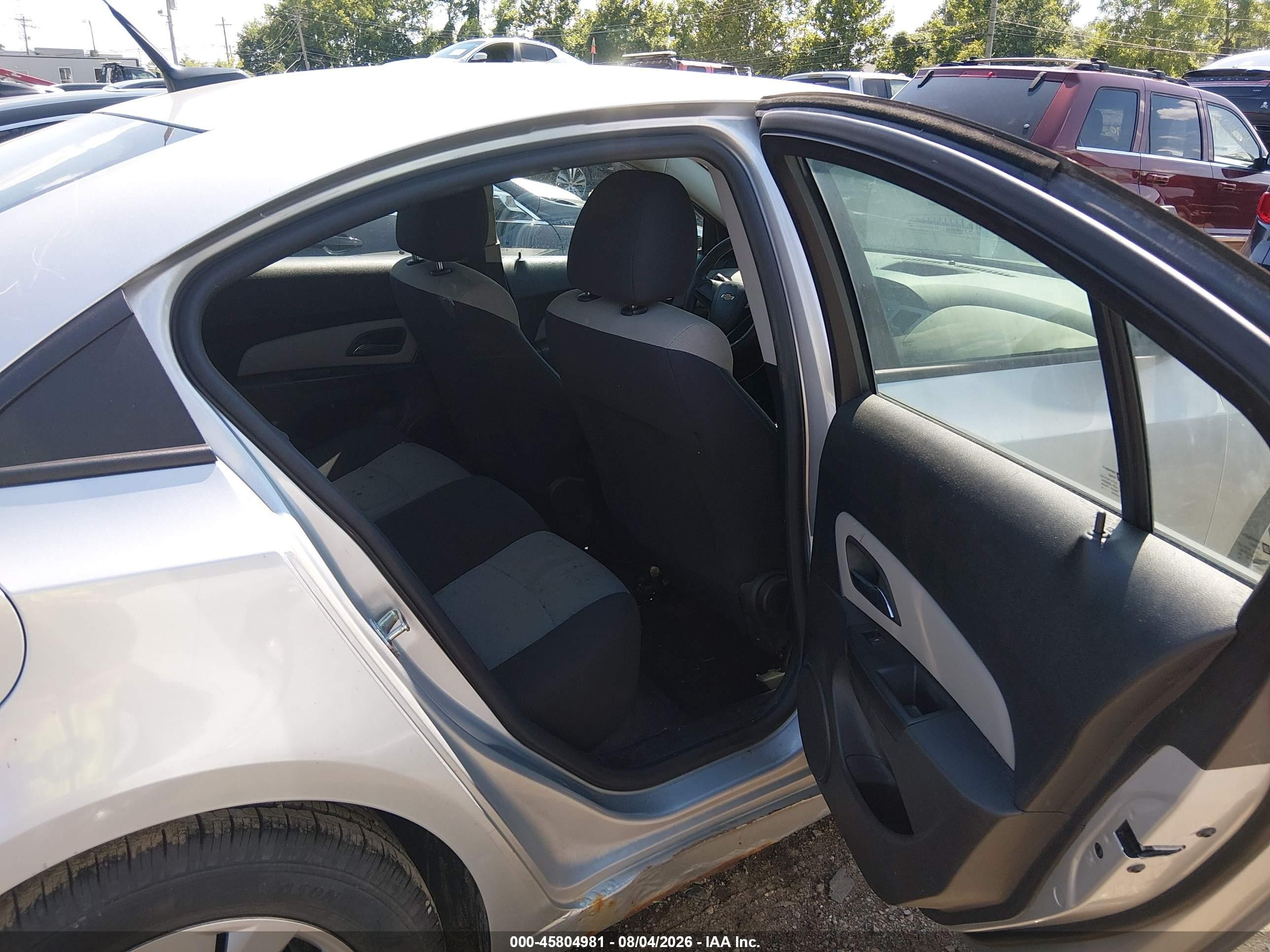 2014 Chevrolet Cruze Ls Auto Silver vin: 1G1PA5SHXE7398692