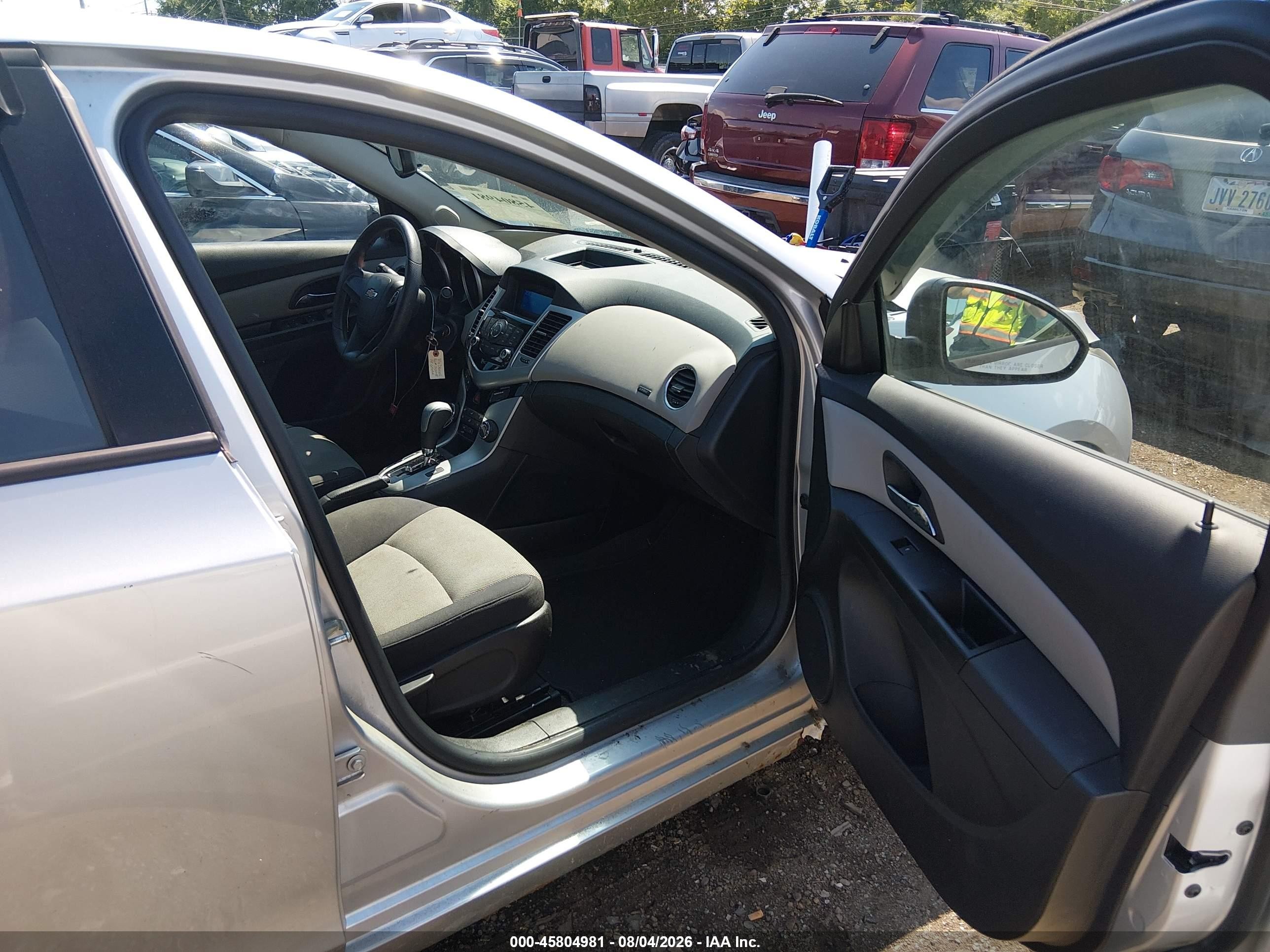 2014 Chevrolet Cruze Ls Auto Silver vin: 1G1PA5SHXE7398692