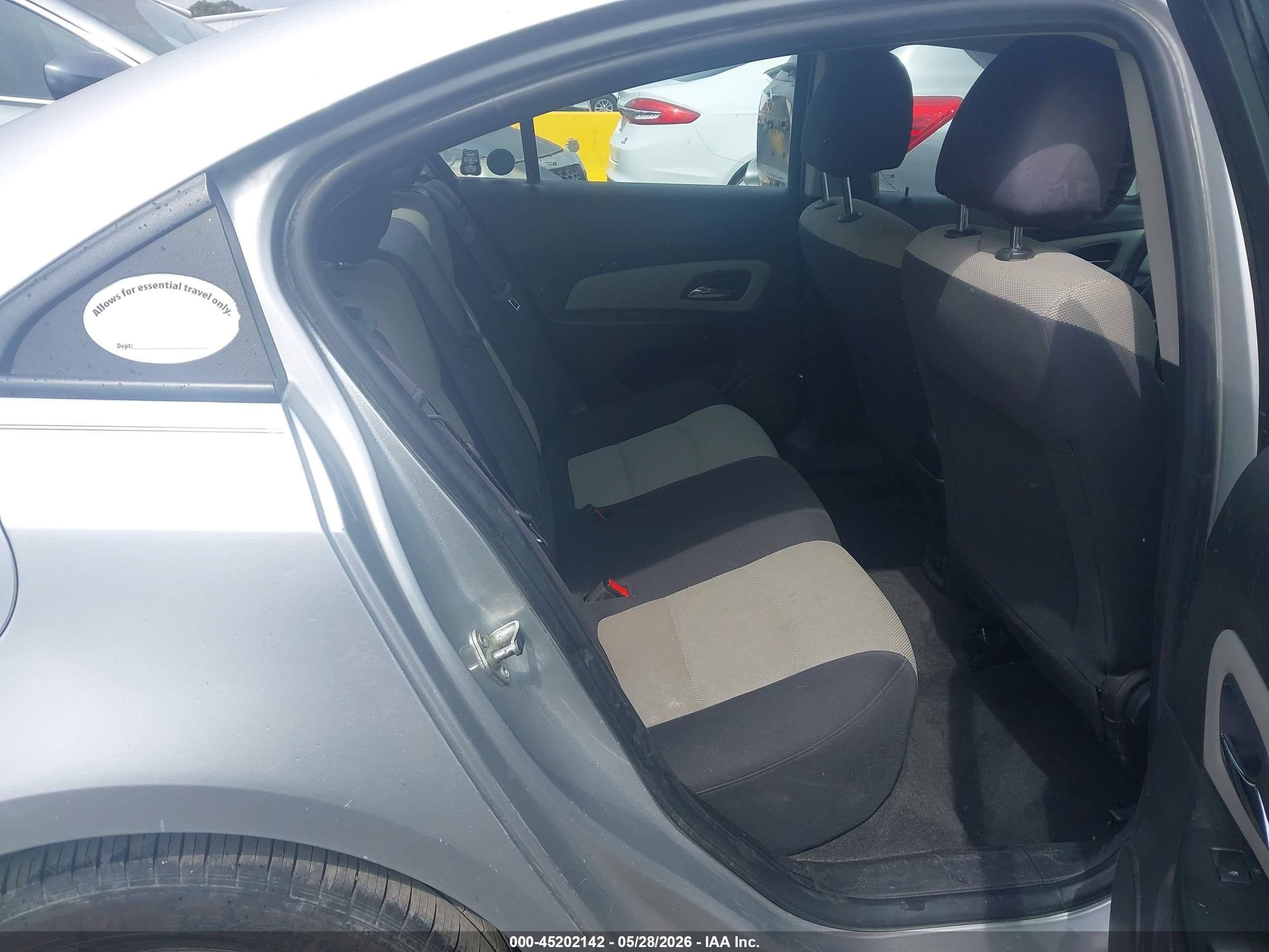 2014 Chevrolet Cruze Ls Auto Silver vin: 1G1PA5SHXE7479935