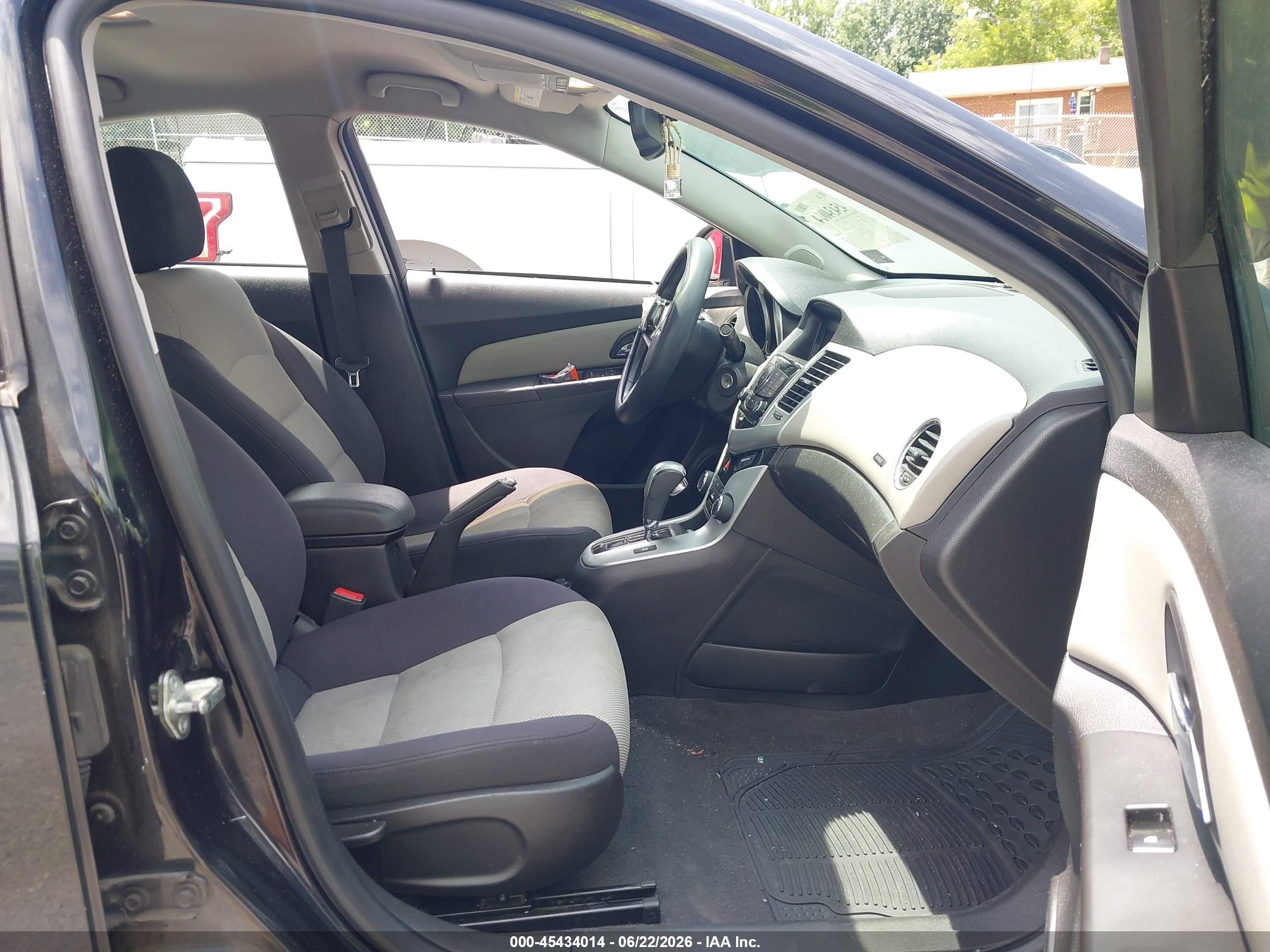 2015 Chevrolet Cruze Ls Auto Серый vin: 1G1PA5SHXF7119680