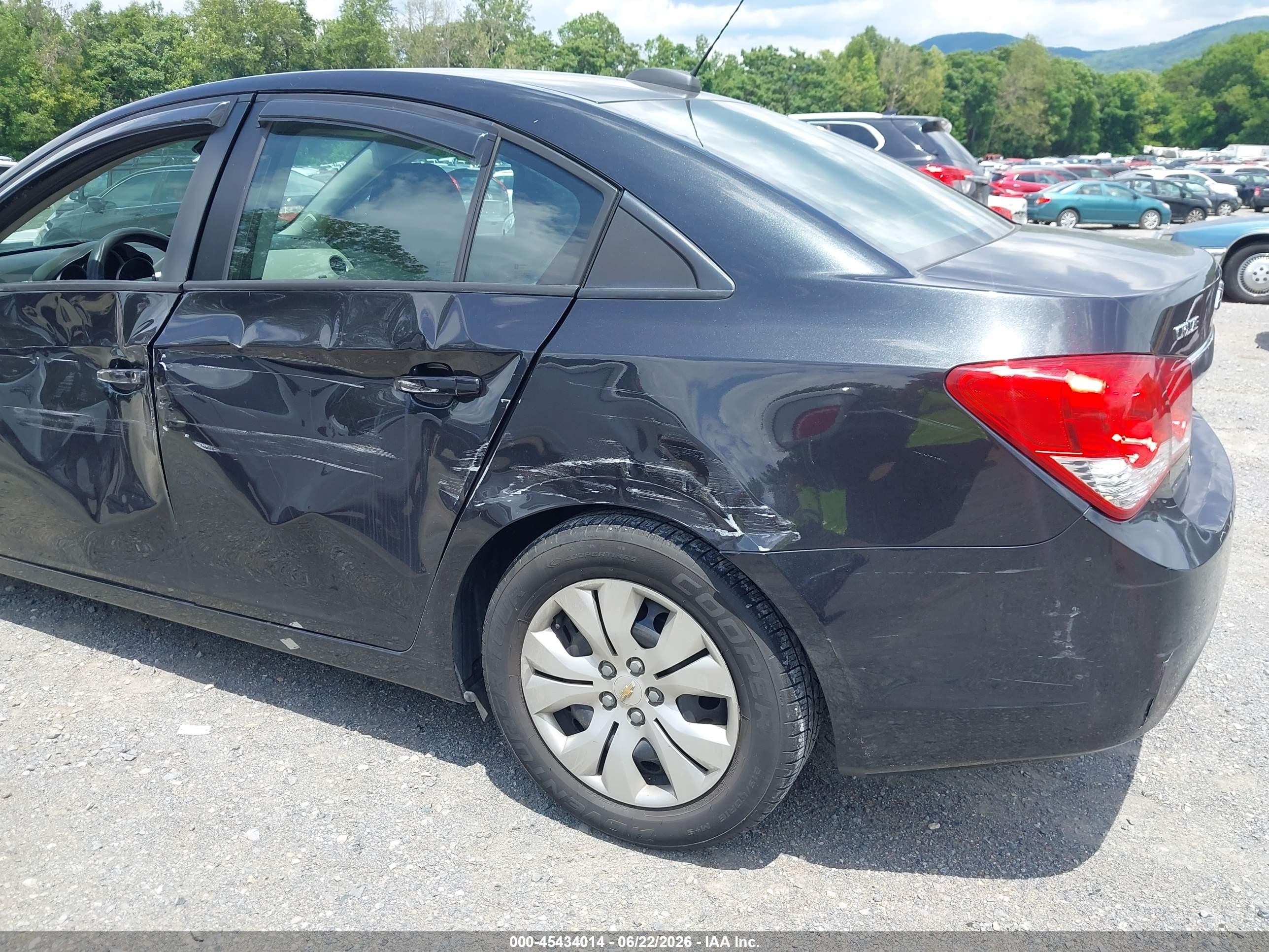 2015 Chevrolet Cruze Ls Auto Серый vin: 1G1PA5SHXF7119680