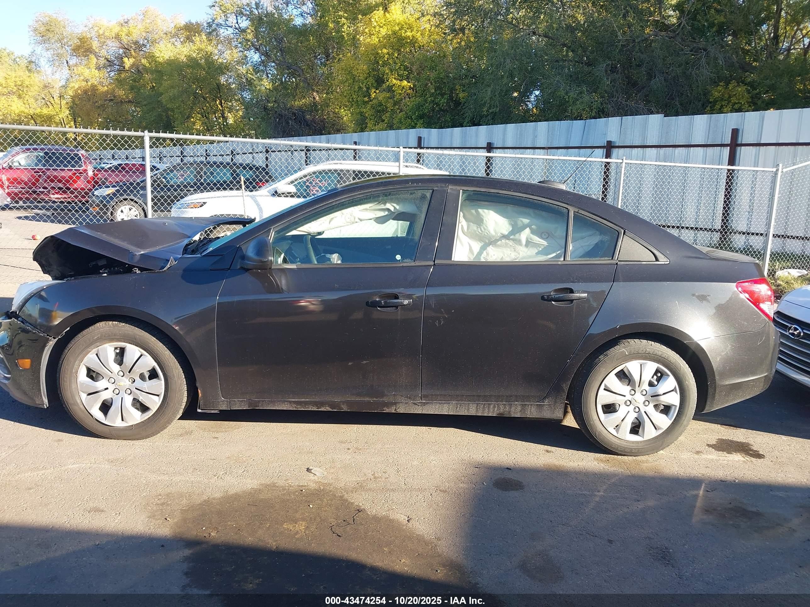 2015 Chevrolet Cruze Ls Auto Black vin: 1G1PA5SHXF7146636