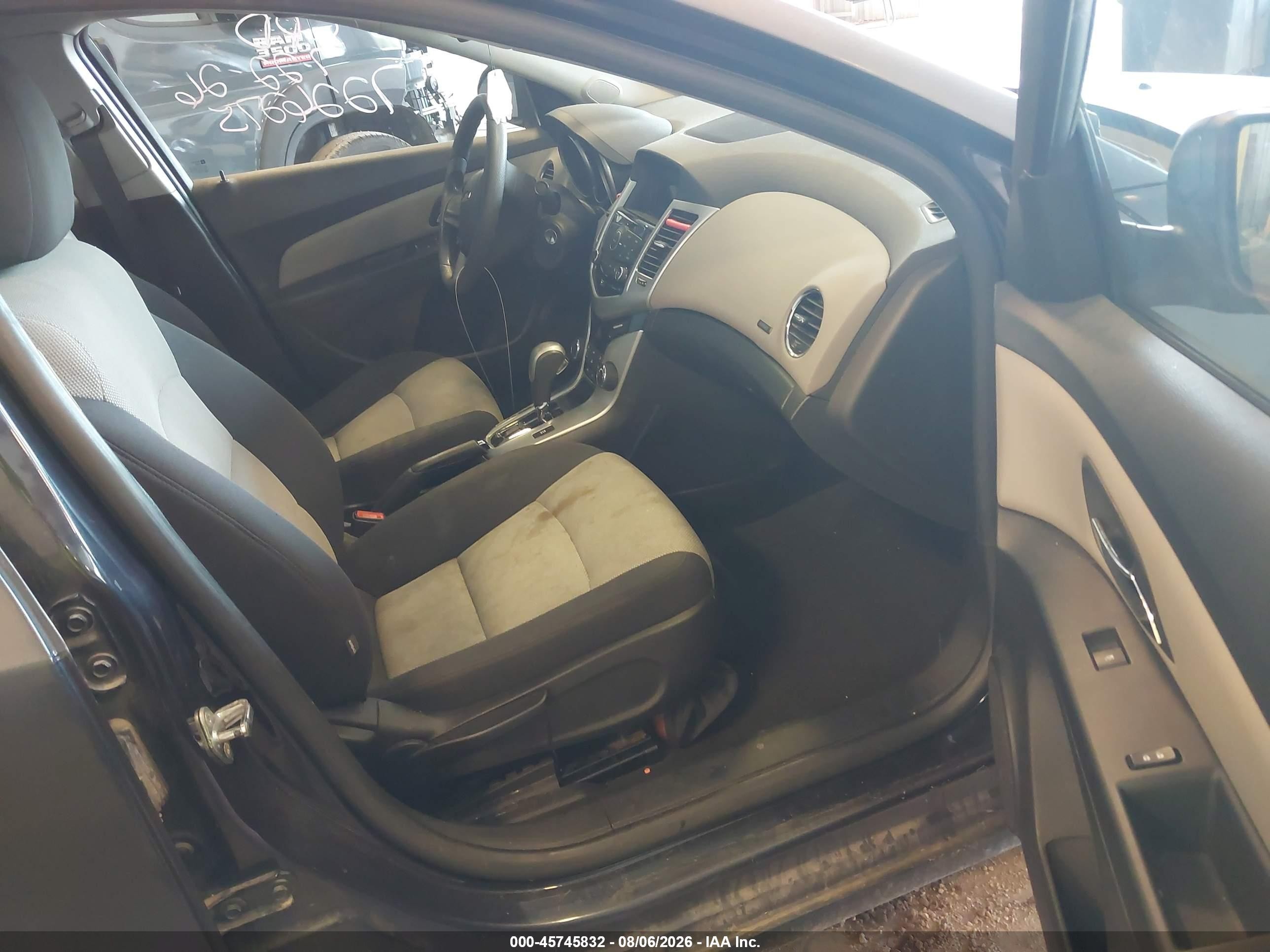 2015 Chevrolet Cruze Ls Auto Blue vin: 1G1PA5SHXF7226275