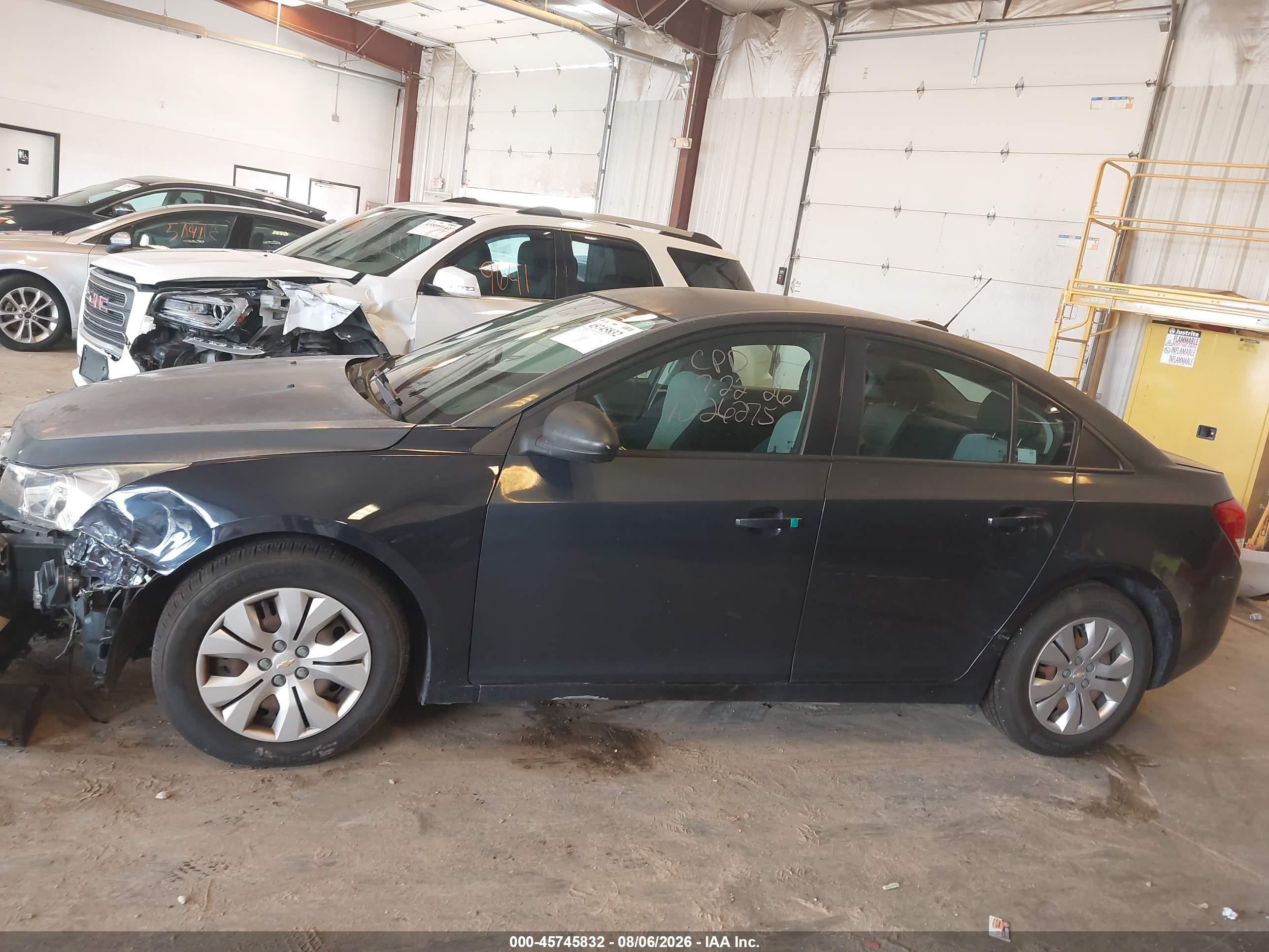 2015 Chevrolet Cruze Ls Auto Blue vin: 1G1PA5SHXF7226275