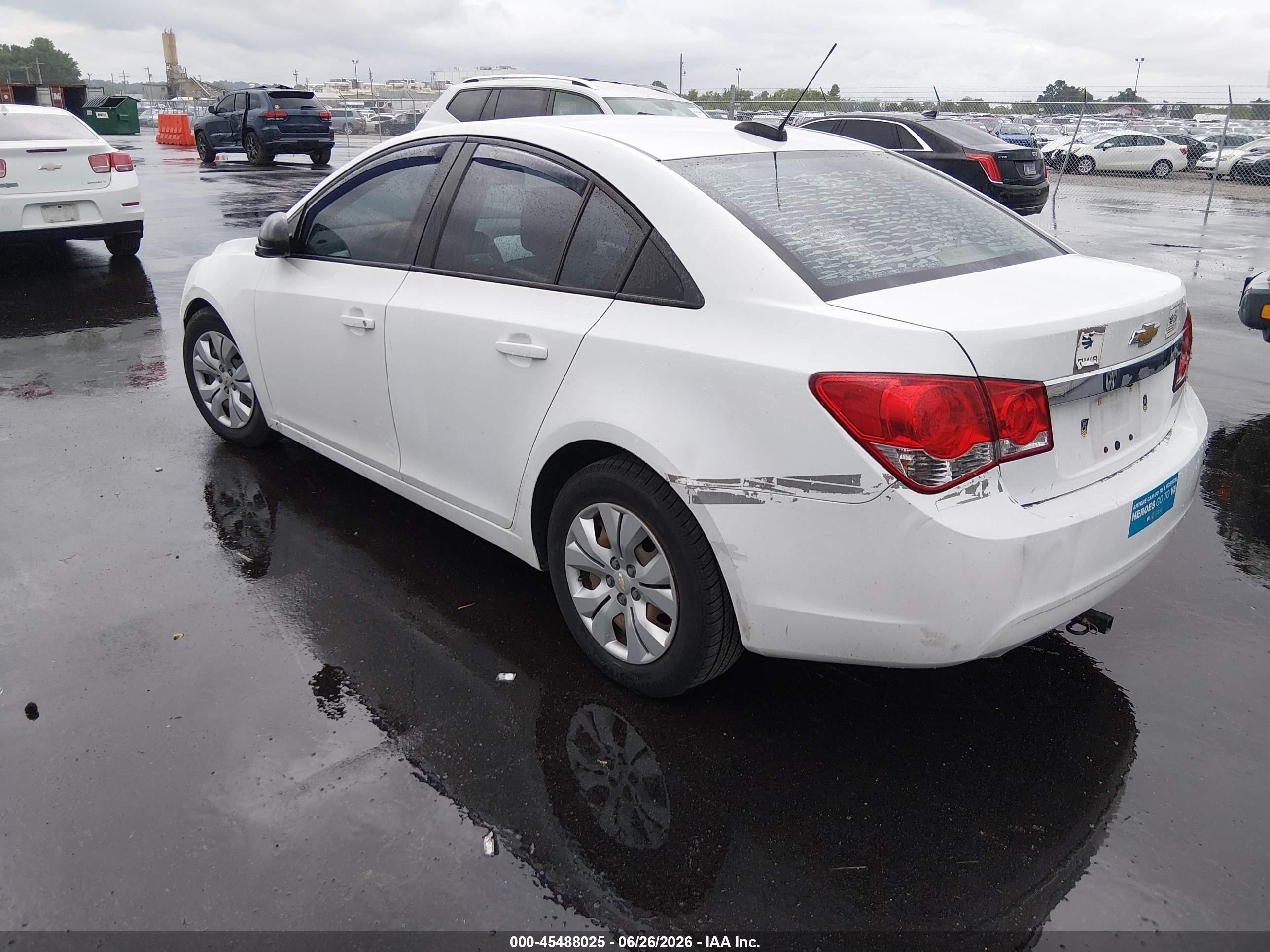 2015 Chevrolet Cruze Ls Manual White vin: 1G1PB5SH0F7232101