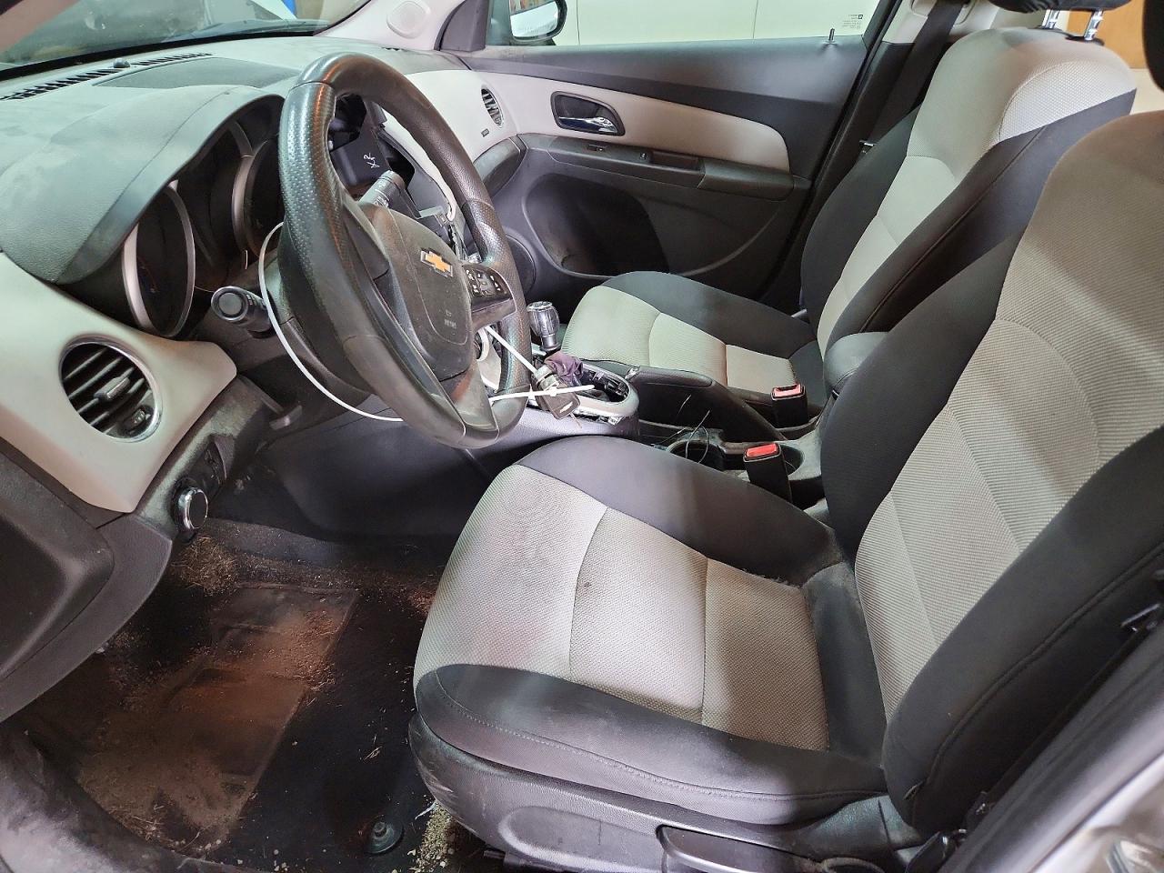 2015 Chevrolet Cruze Ls Silver vin: 1G1PB5SH0F7268788