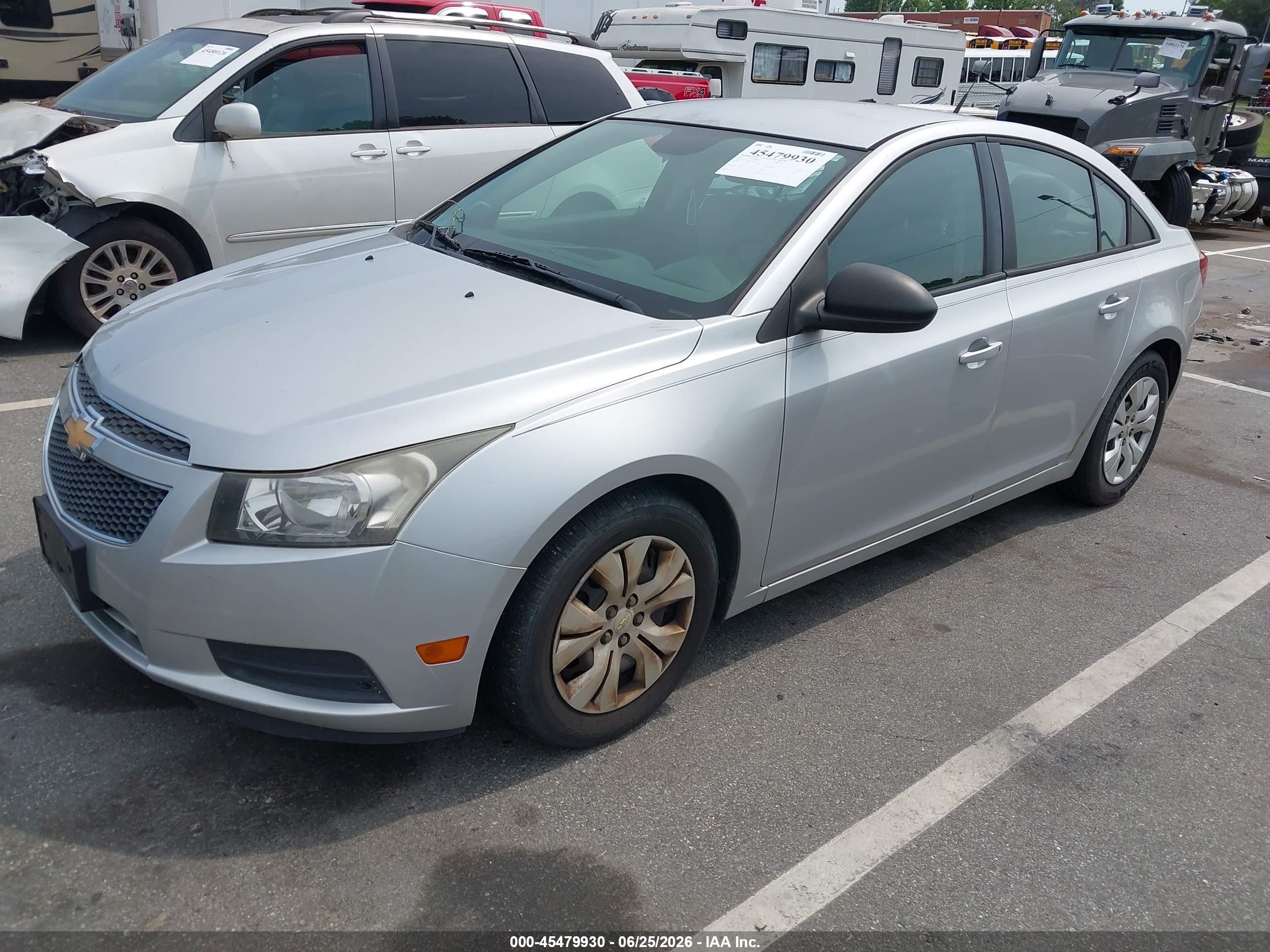 2013 Chevrolet Cruze Ls Manual Серебряный vin: 1G1PB5SH1D7104463
