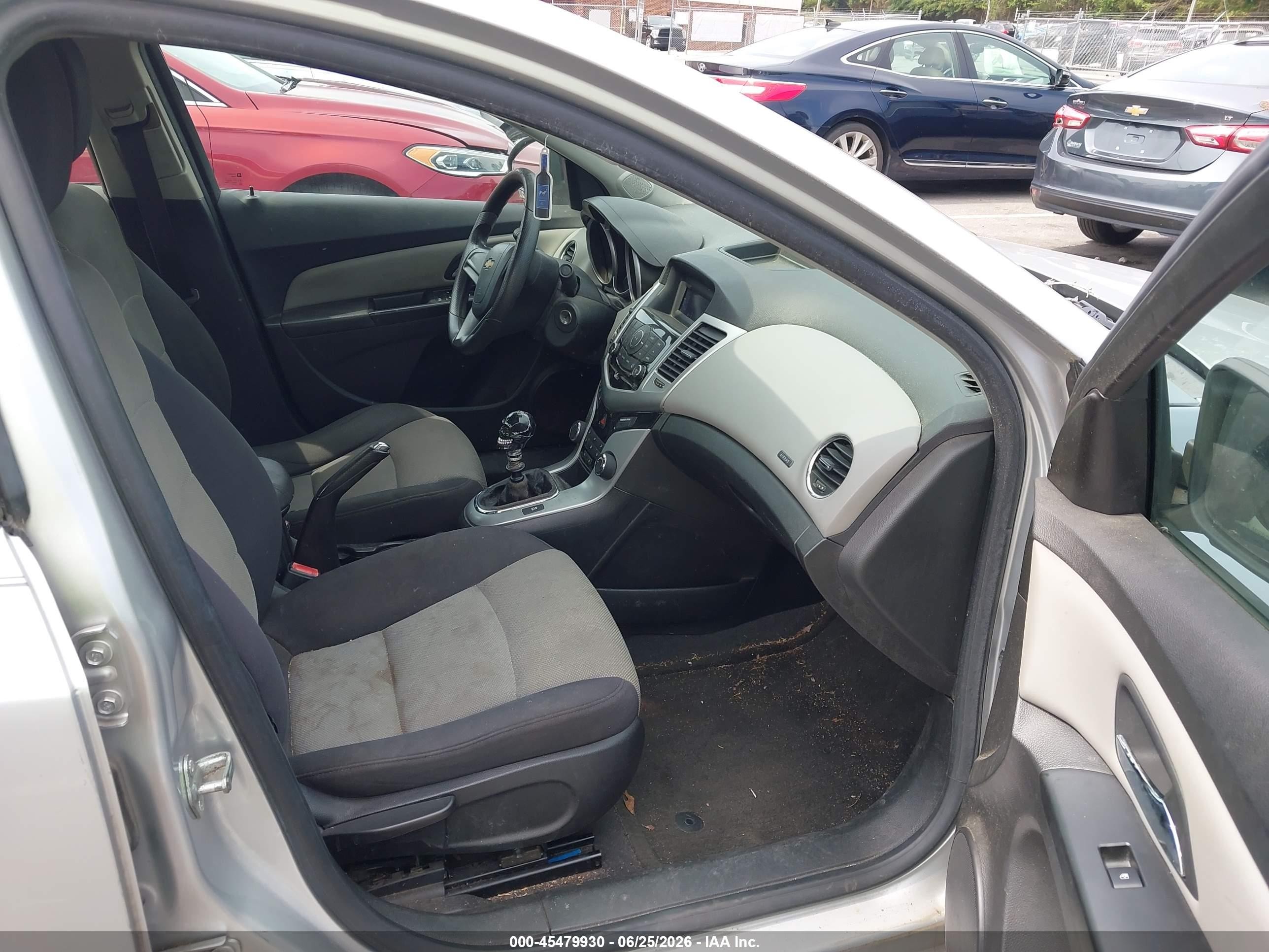 2013 Chevrolet Cruze Ls Manual Серебряный vin: 1G1PB5SH1D7104463