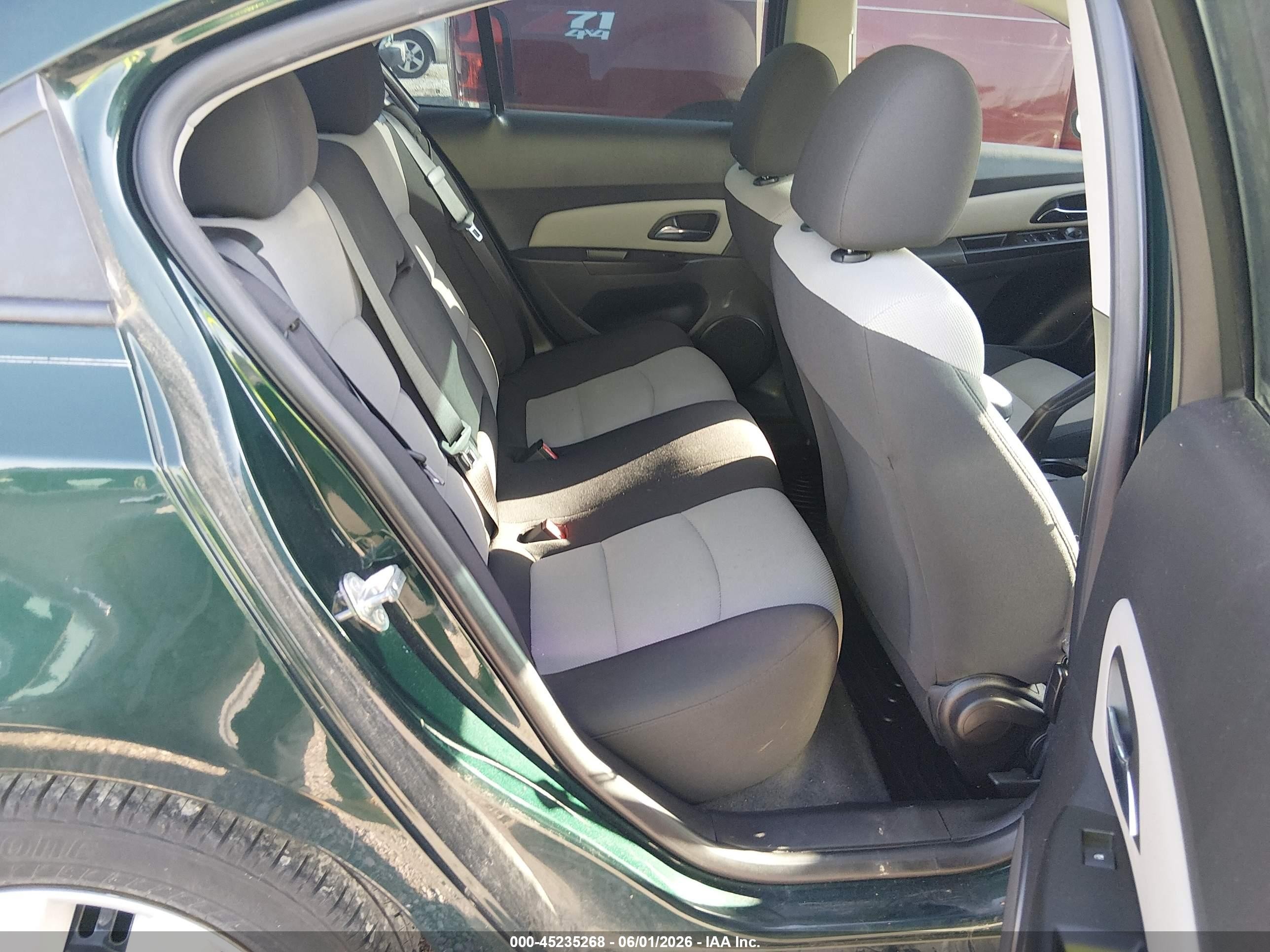 2014 Chevrolet Cruze Ls Manual Зеленый vin: 1G1PB5SH1E7383320