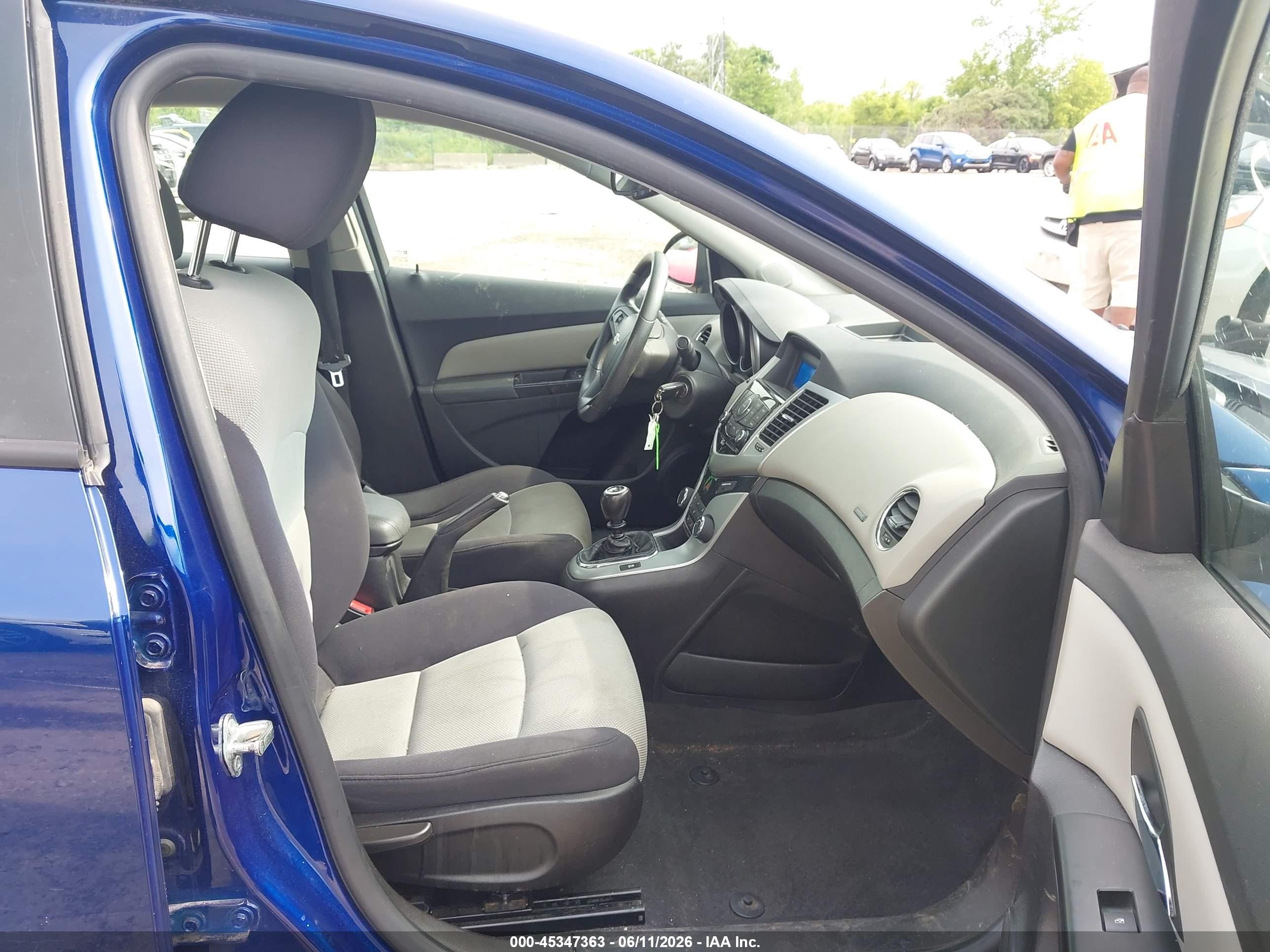 2013 Chevrolet Cruze Ls Manual Blue vin: 1G1PB5SH3D7296078