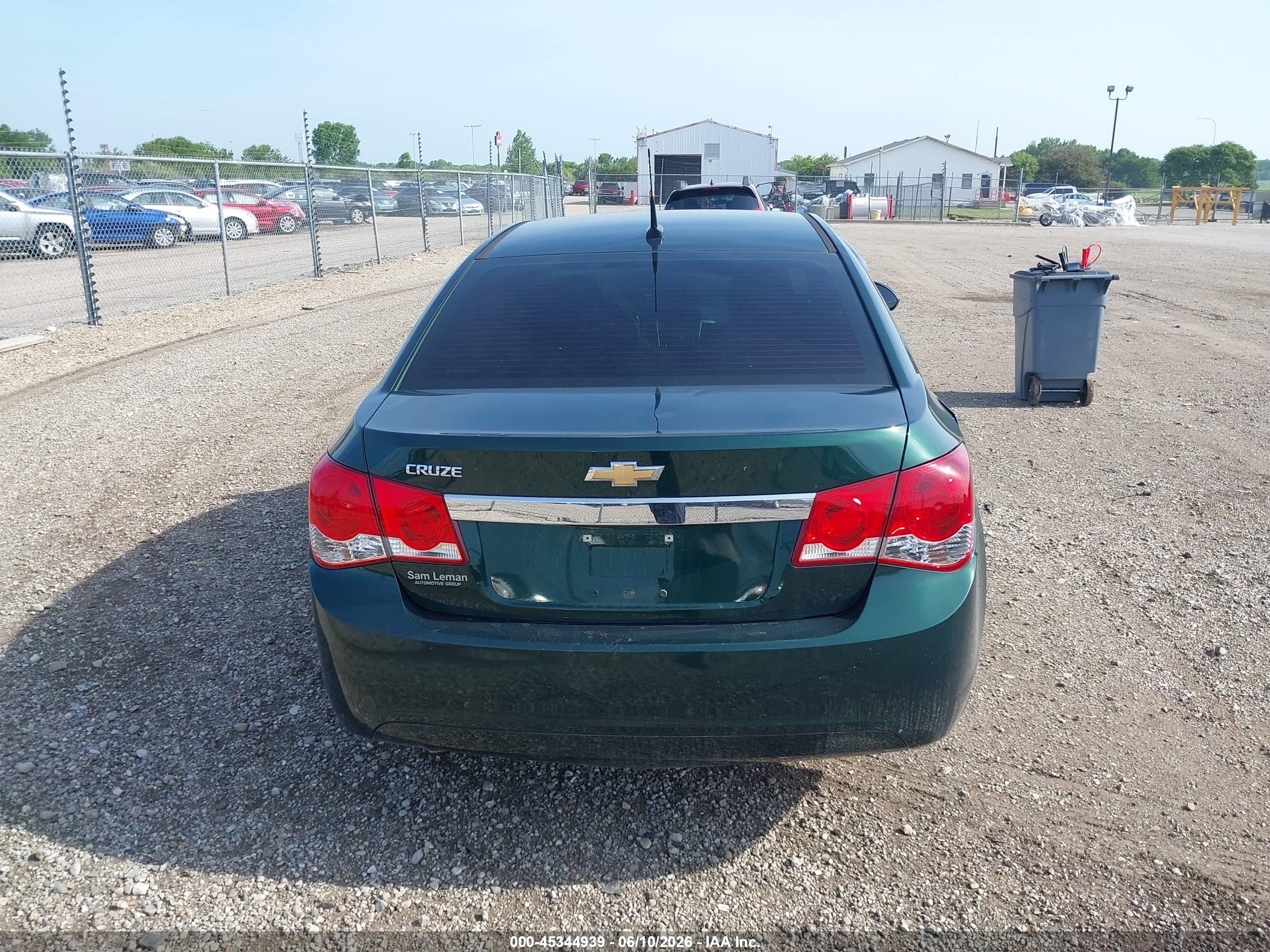 2014 Chevrolet Cruze Ls Manual Green vin: 1G1PB5SH3E7121895