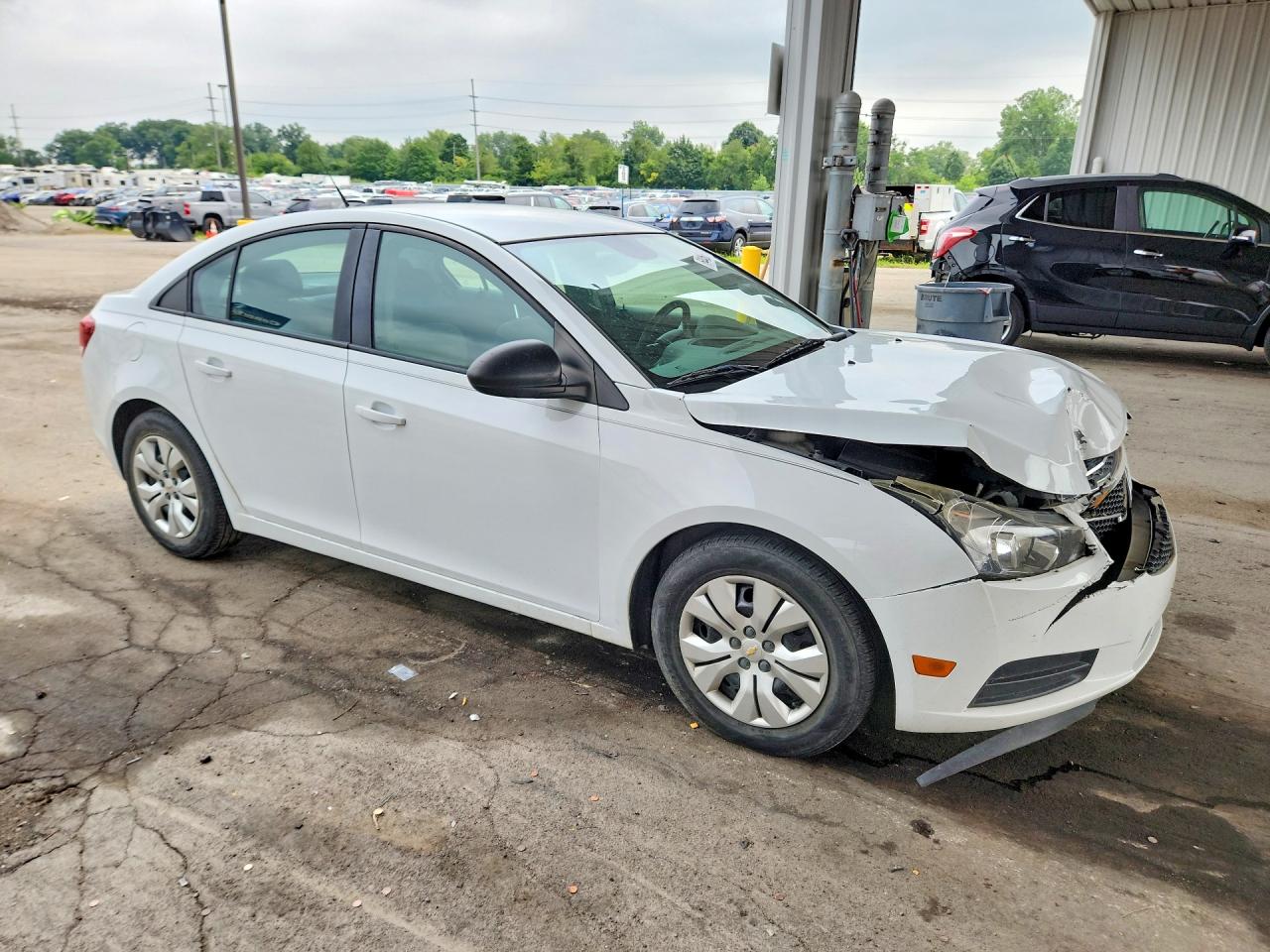 2013 Chevrolet Cruze Ls White vin: 1G1PB5SH5D7123338