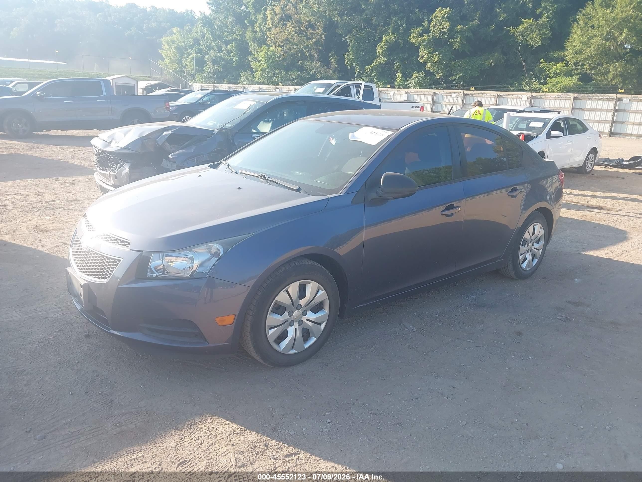 2014 Chevrolet Cruze Ls Manual Blue vin: 1G1PB5SH5E7308698