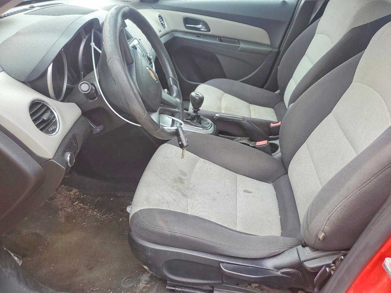 2015 Chevrolet Cruze Ls Red vin: 1G1PB5SH6F7236802
