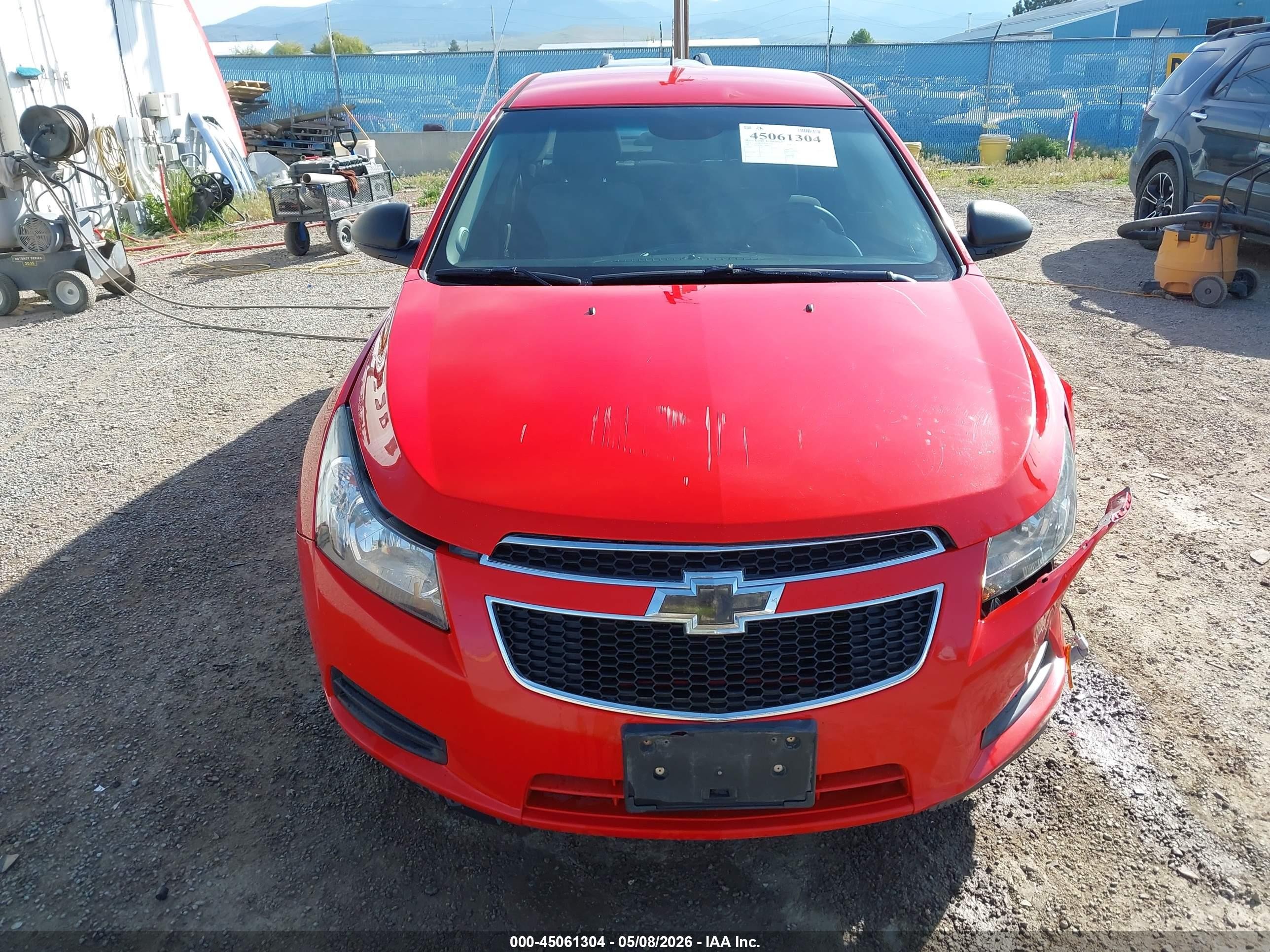 2014 Chevrolet Cruze Ls Manual Red vin: 1G1PB5SH8E7384951