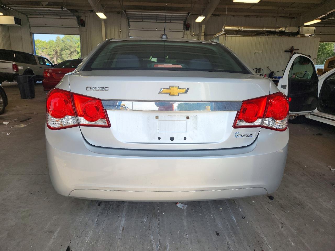 2015 Chevrolet Cruze Ls Silver vin: 1G1PB5SH8F7202392