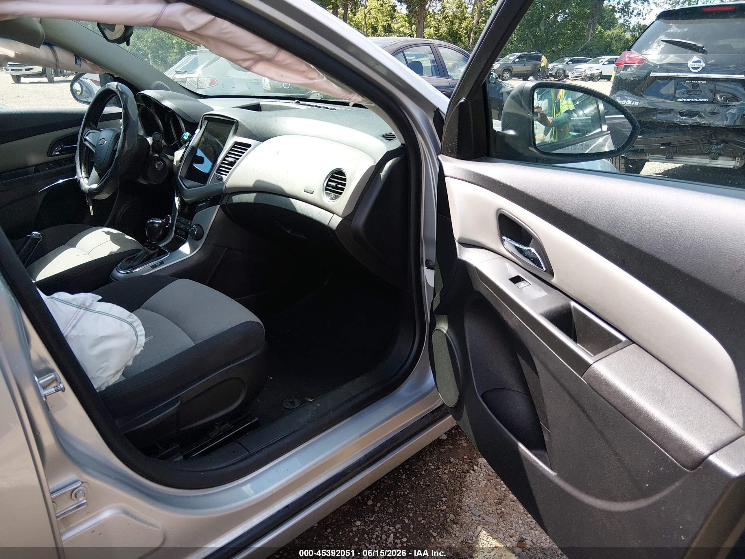 2014 Chevrolet Cruze Ls Manual Silver vin: 1G1PB5SH9E7131136