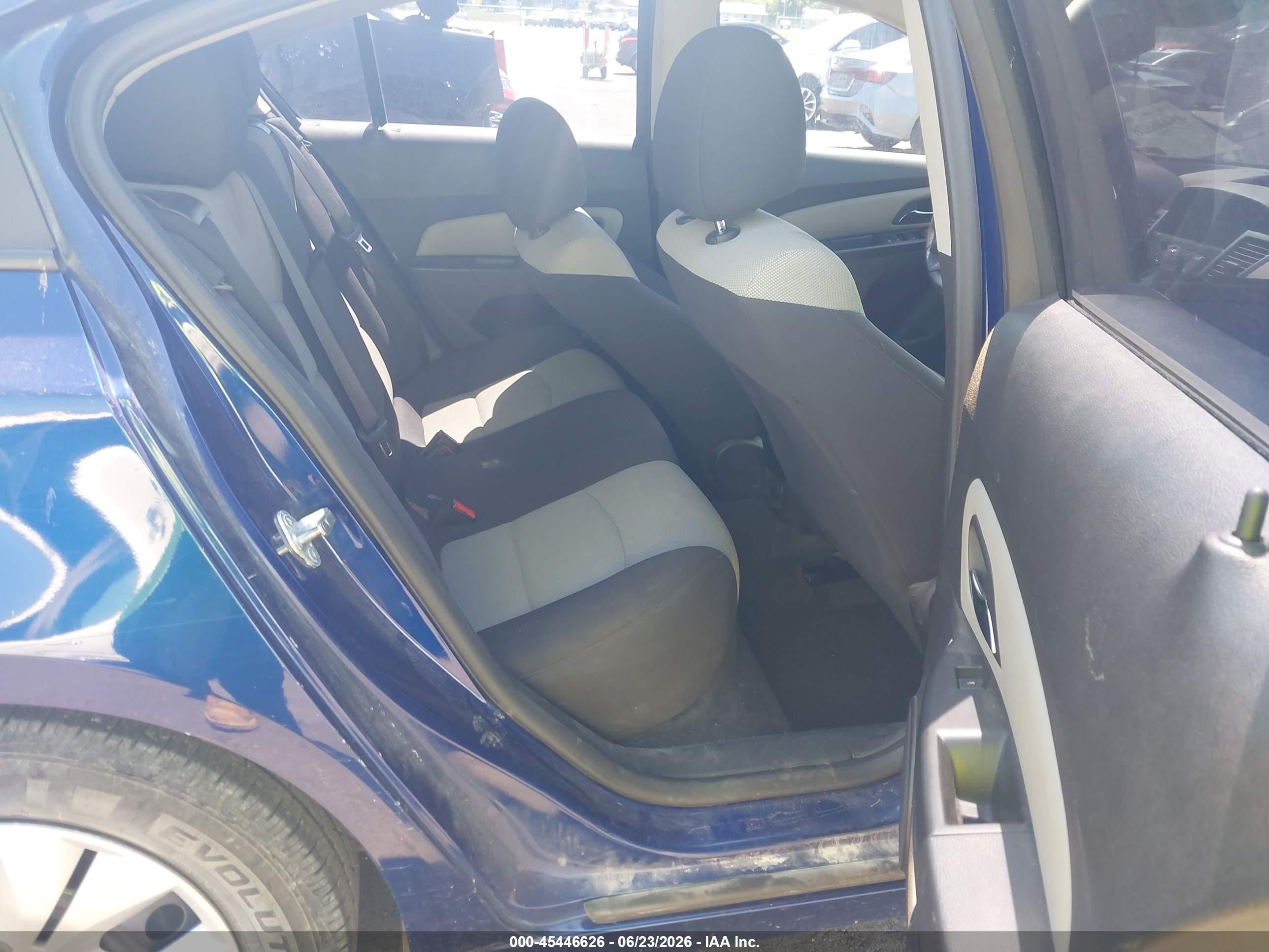 2013 Chevrolet Cruze Ls Manual Blue vin: 1G1PB5SHXD7164192