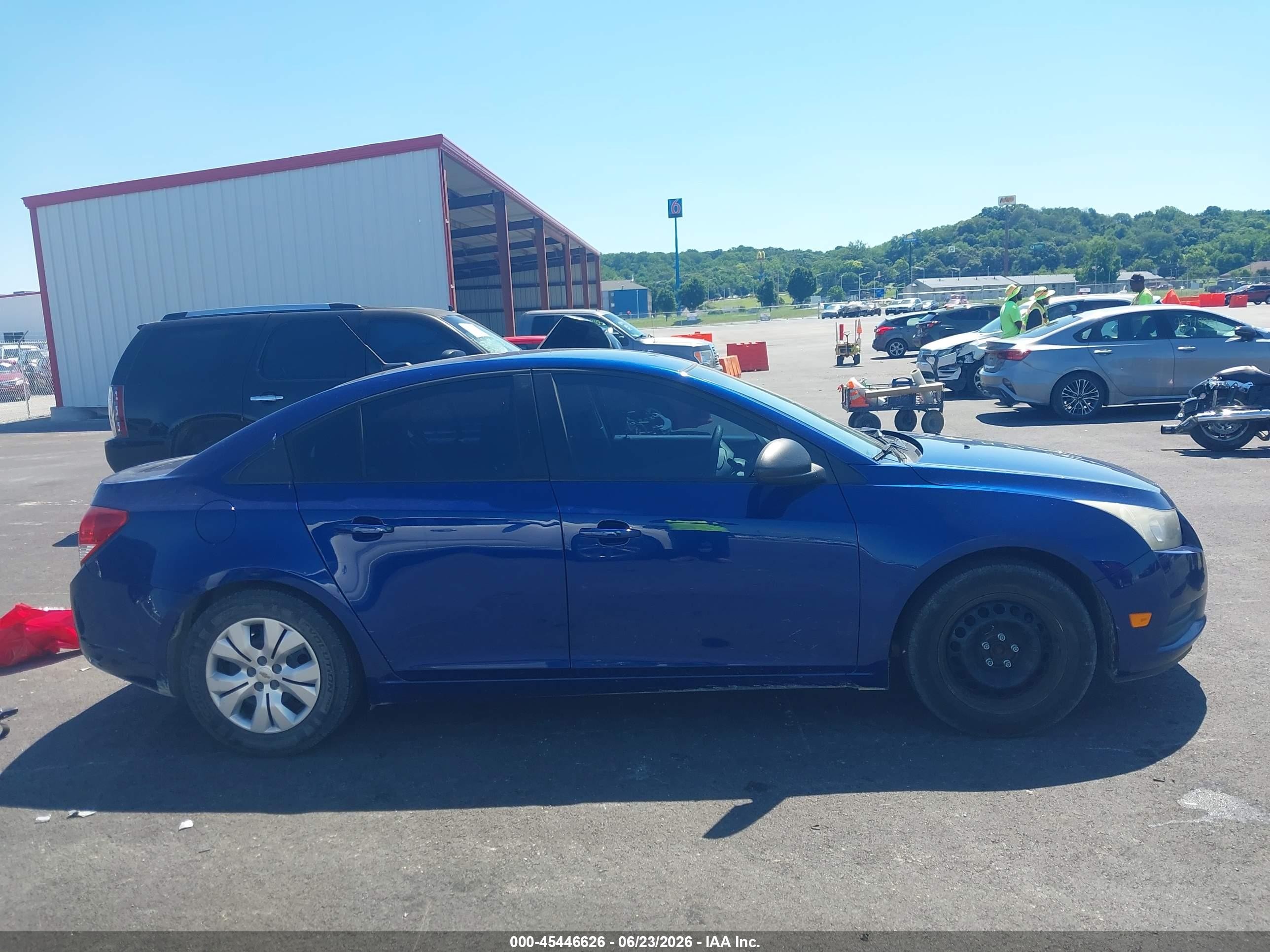 2013 Chevrolet Cruze Ls Manual Blue vin: 1G1PB5SHXD7164192