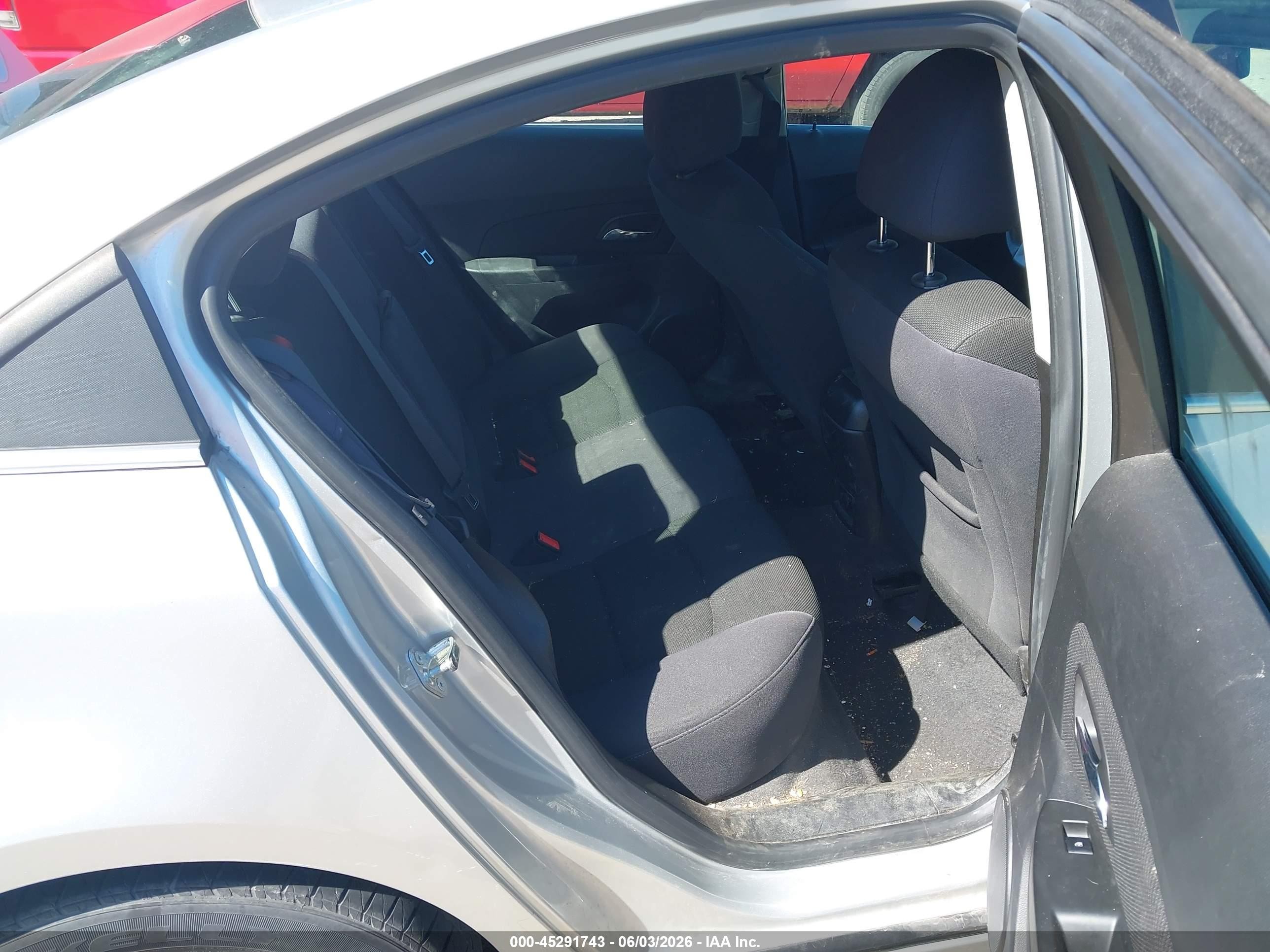 2013 Chevrolet Cruze 1lt Auto Silver vin: 1G1PC5SB0D7208113