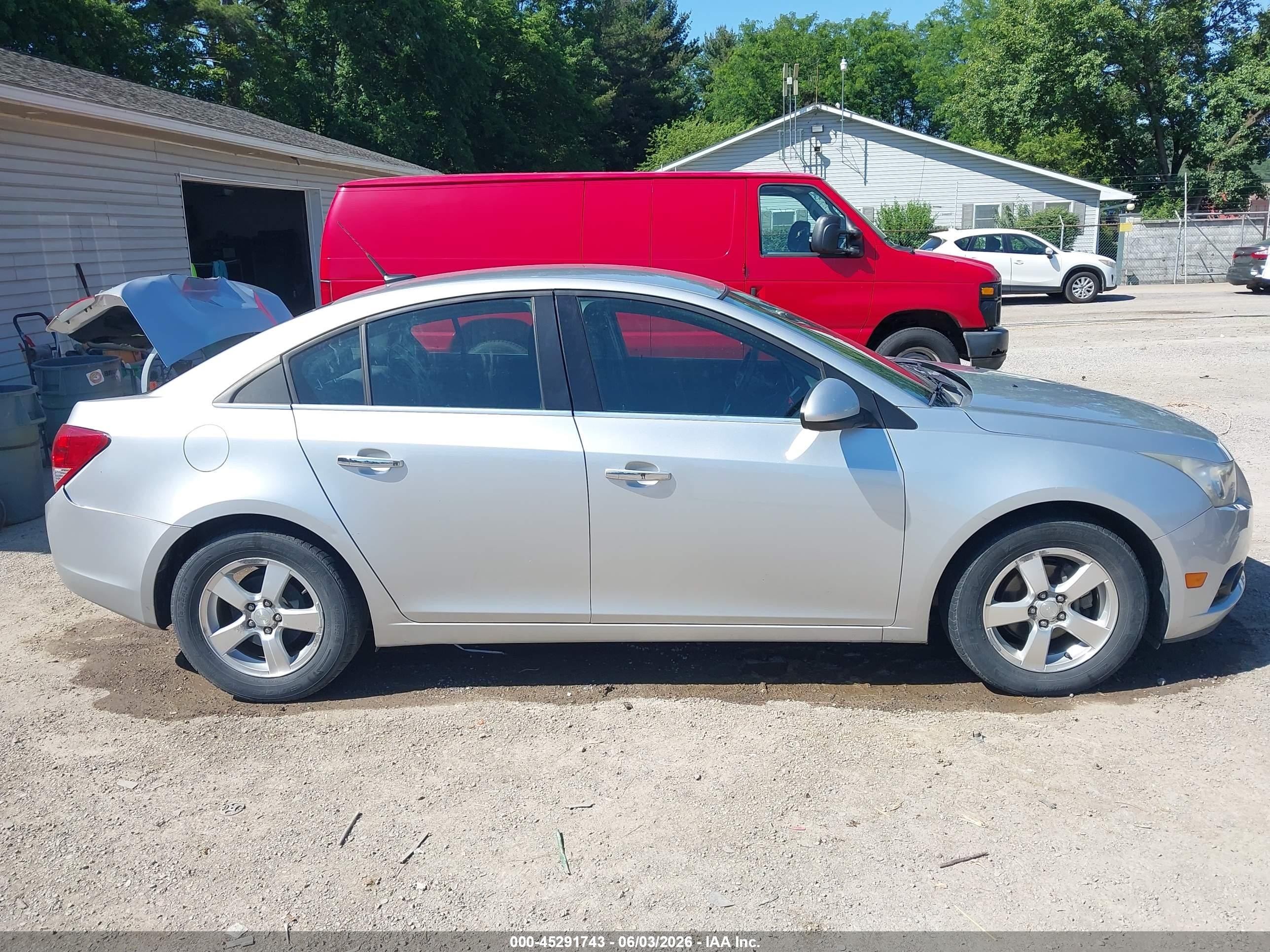 2013 Chevrolet Cruze 1lt Auto Silver vin: 1G1PC5SB0D7208113