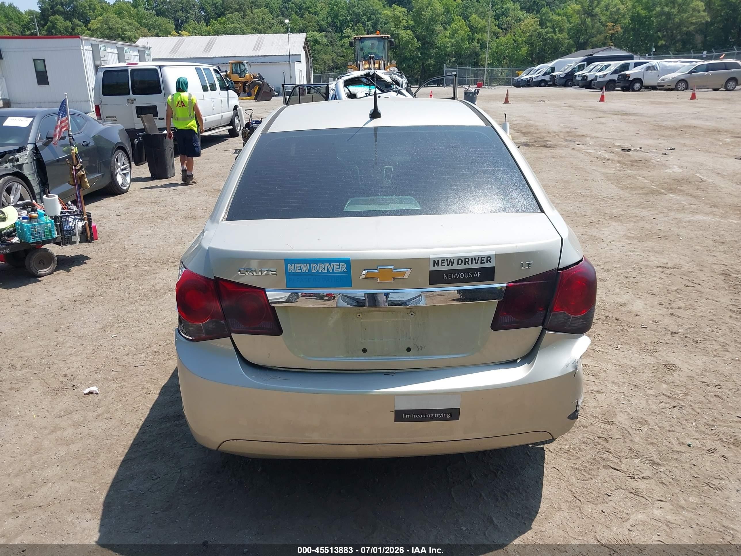 2013 Chevrolet Cruze 1lt Auto Champagne vin: 1G1PC5SB0D7254900