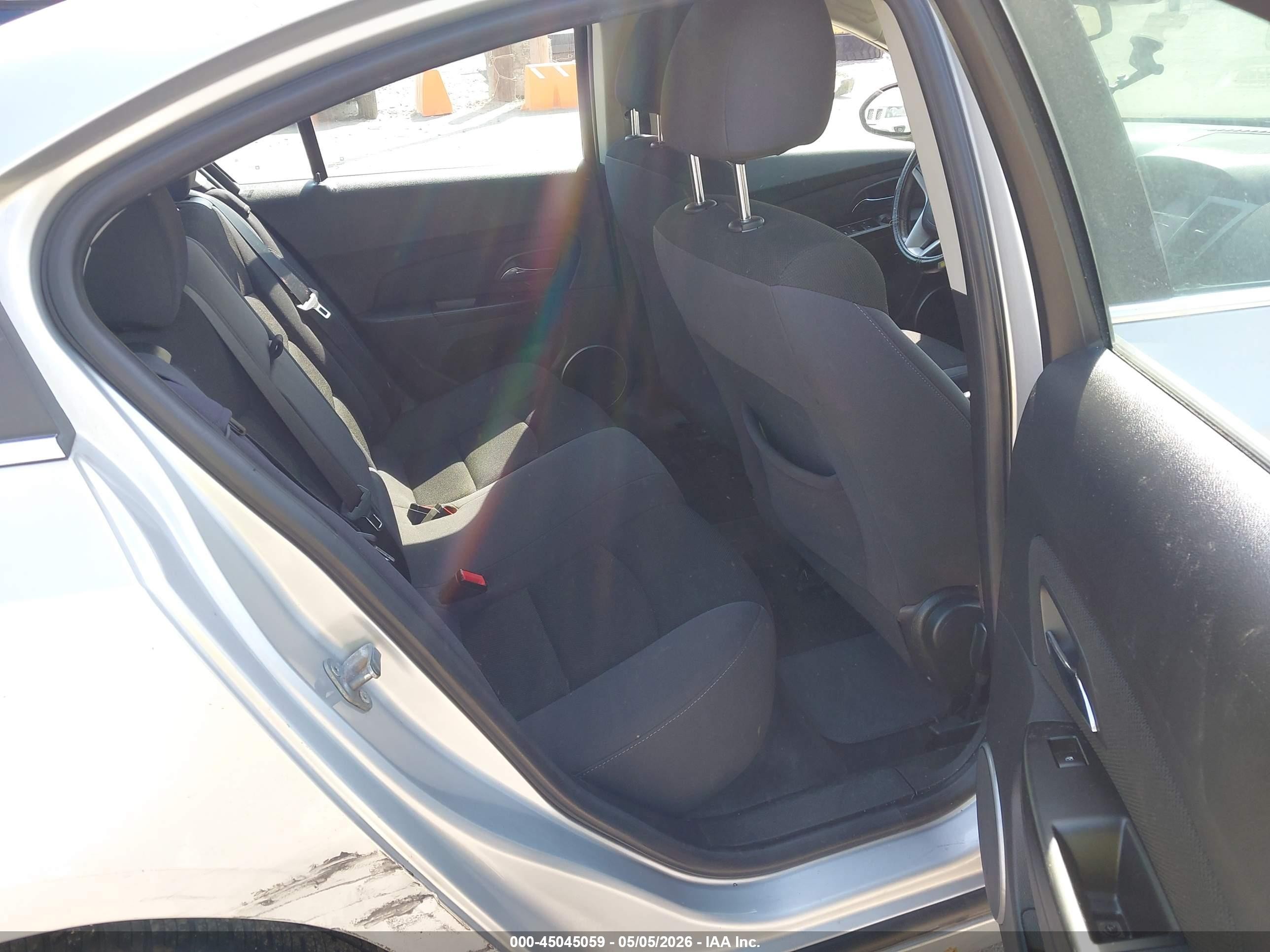 2013 Chevrolet Cruze 1lt Auto Silver vin: 1G1PC5SB0D7261894