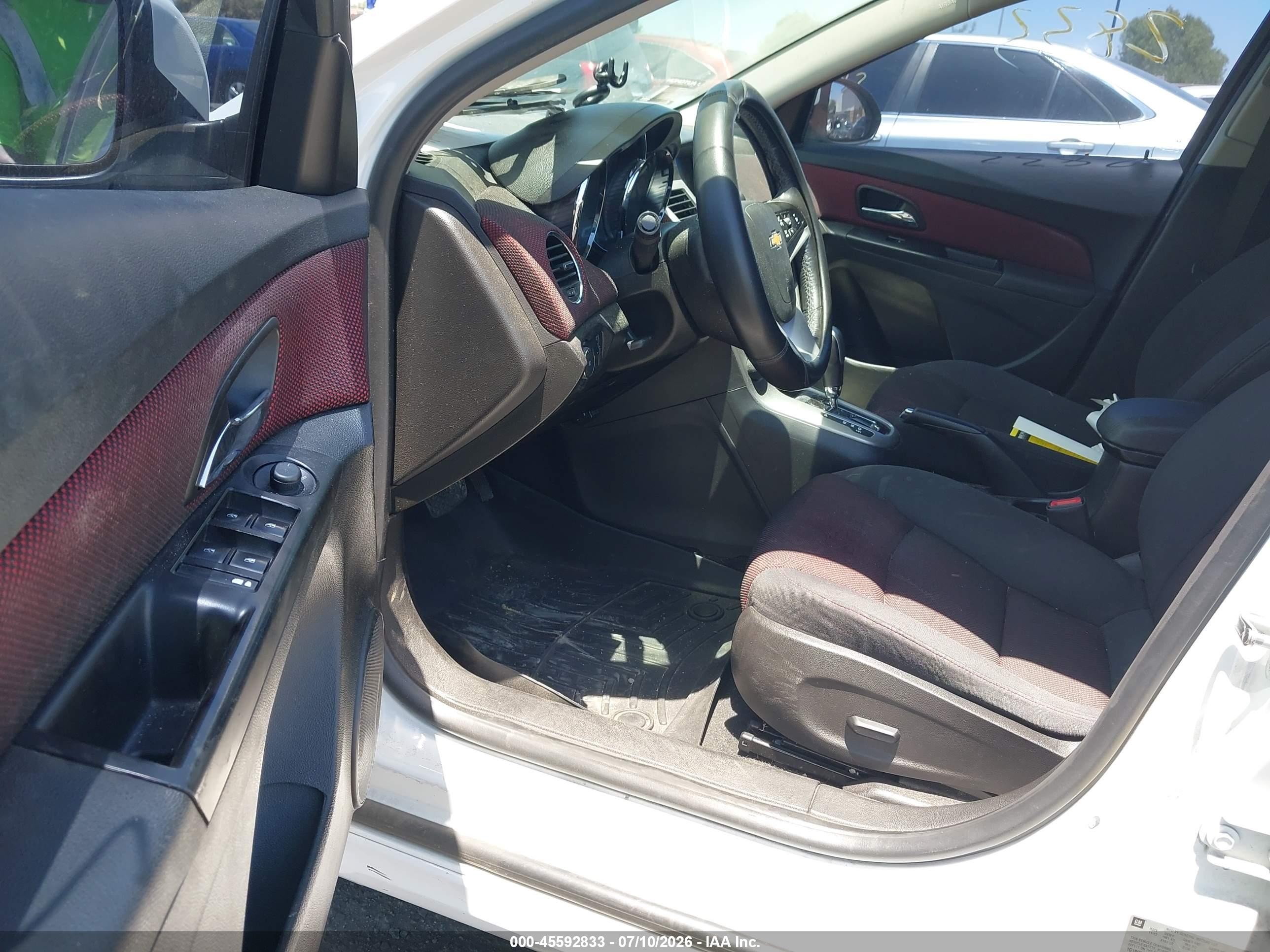2014 Chevrolet Cruze 1lt Auto White vin: 1G1PC5SB0E7239153