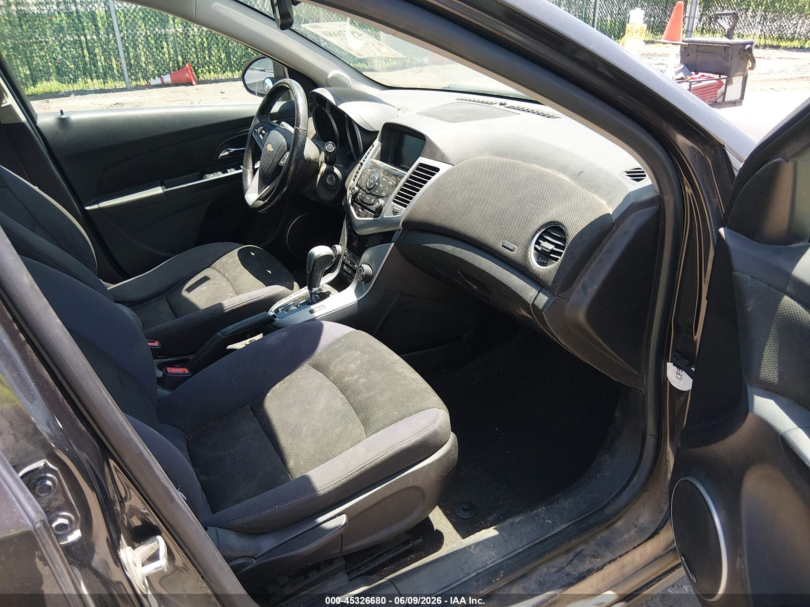 2014 Chevrolet Cruze 1lt Auto Серый vin: 1G1PC5SB0E7374195