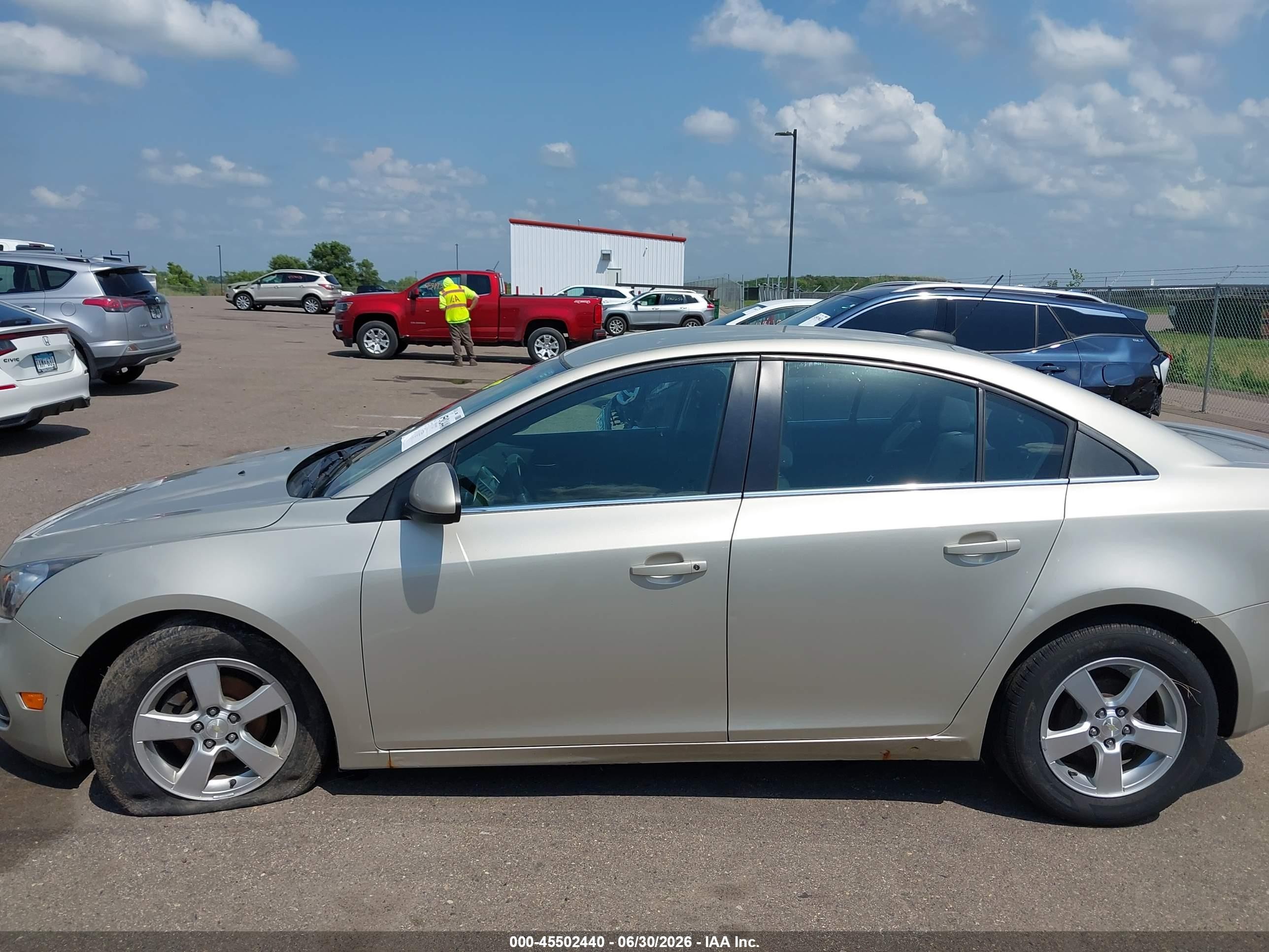 2015 Chevrolet Cruze 1lt Auto Gold vin: 1G1PC5SB0F7228574